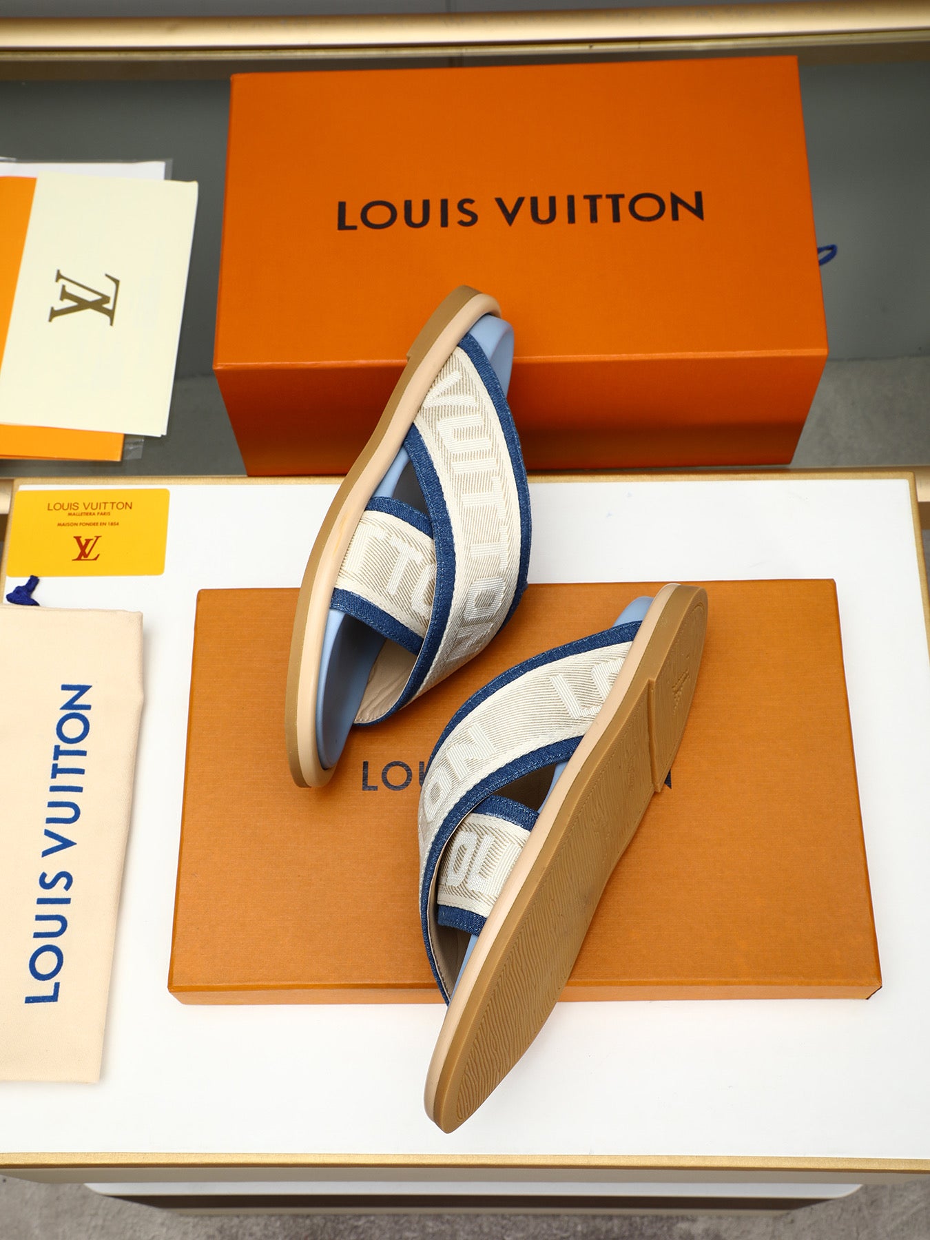 LuxluxHouse Best Quality Sandals Louis Vuitton