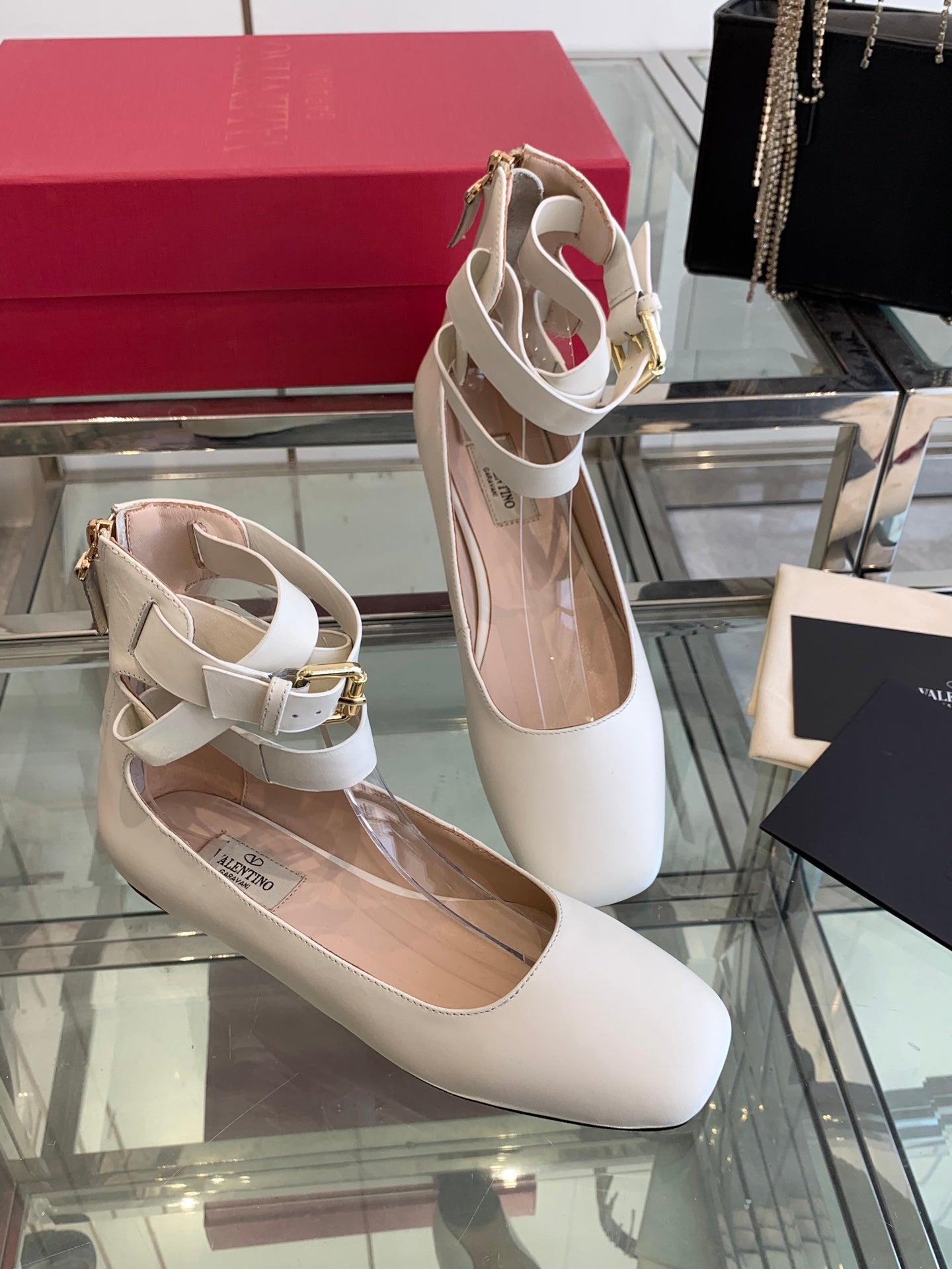 LuxluxHouse Best Quality Valentino Women Shoes