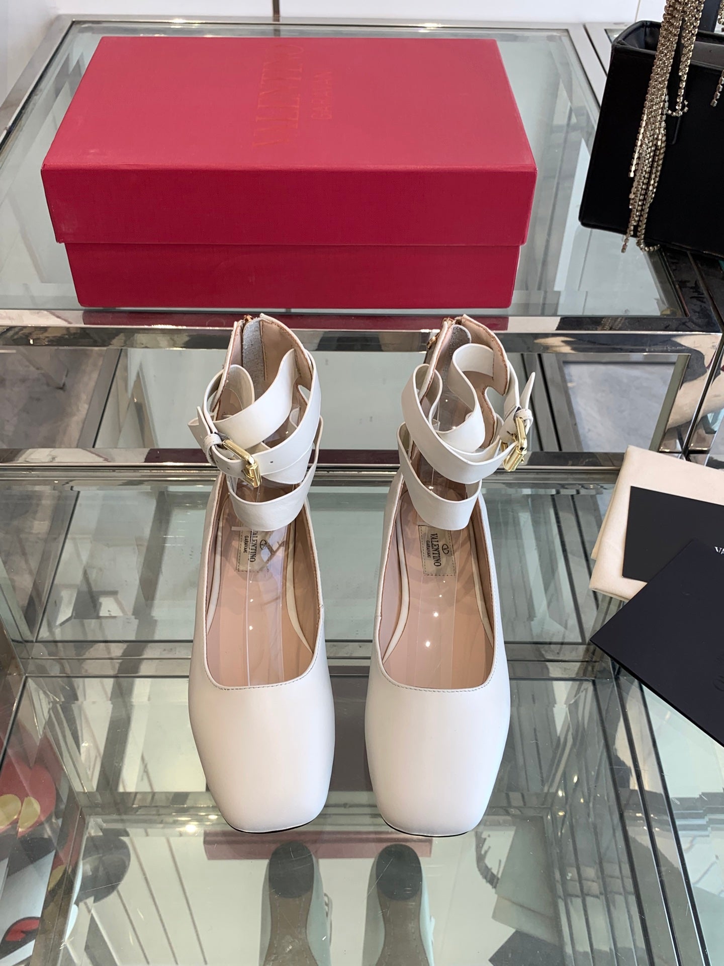 LuxluxHouse Best Quality Valentino Women Shoes