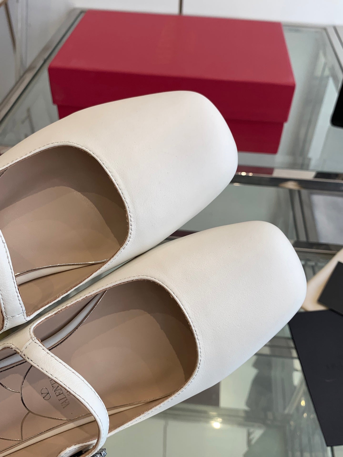 LuxluxHouse Best Quality Valentino Women Shoes