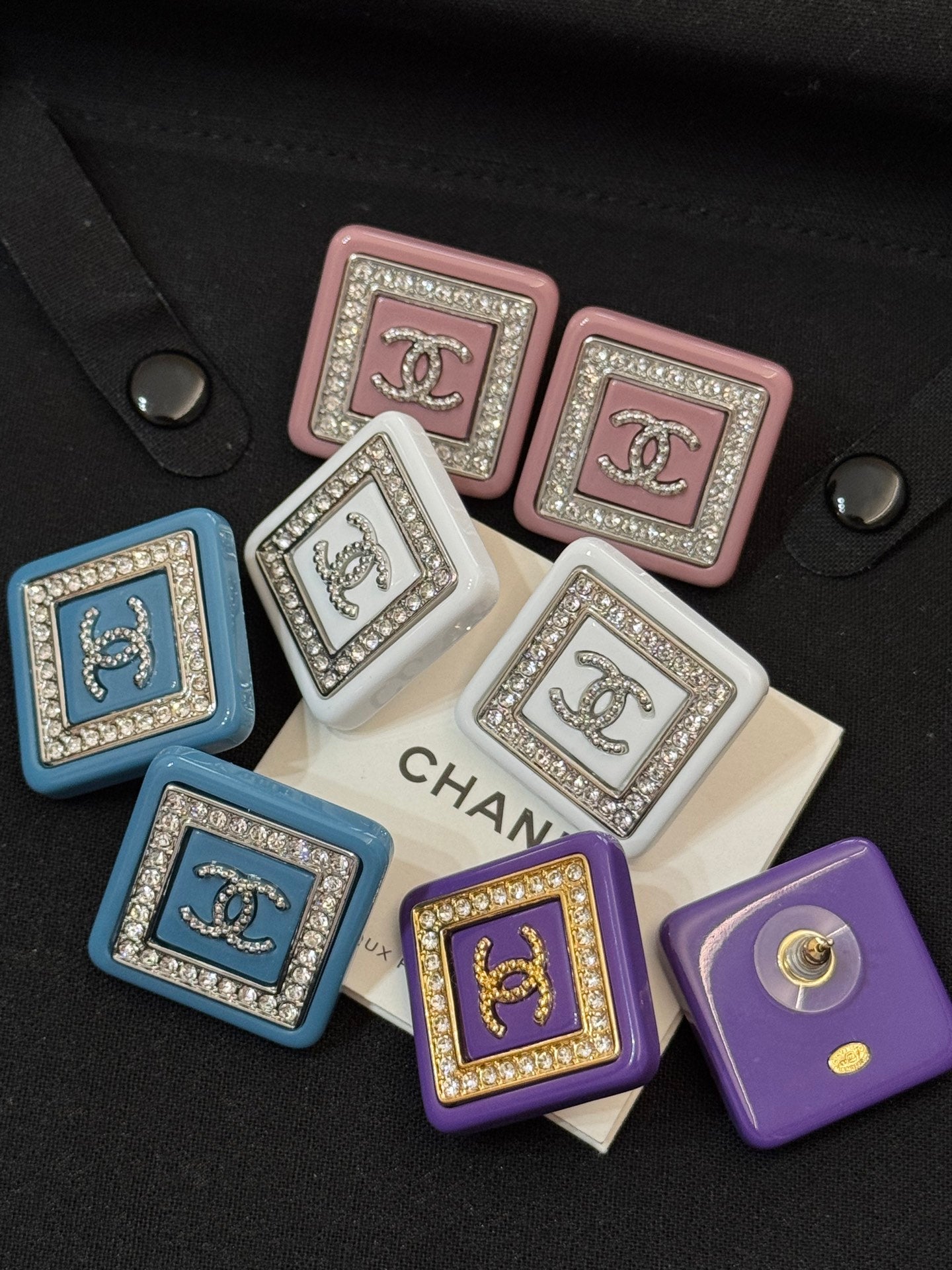 LuxluxHouse Low Price And High Quality Accessories Chanel