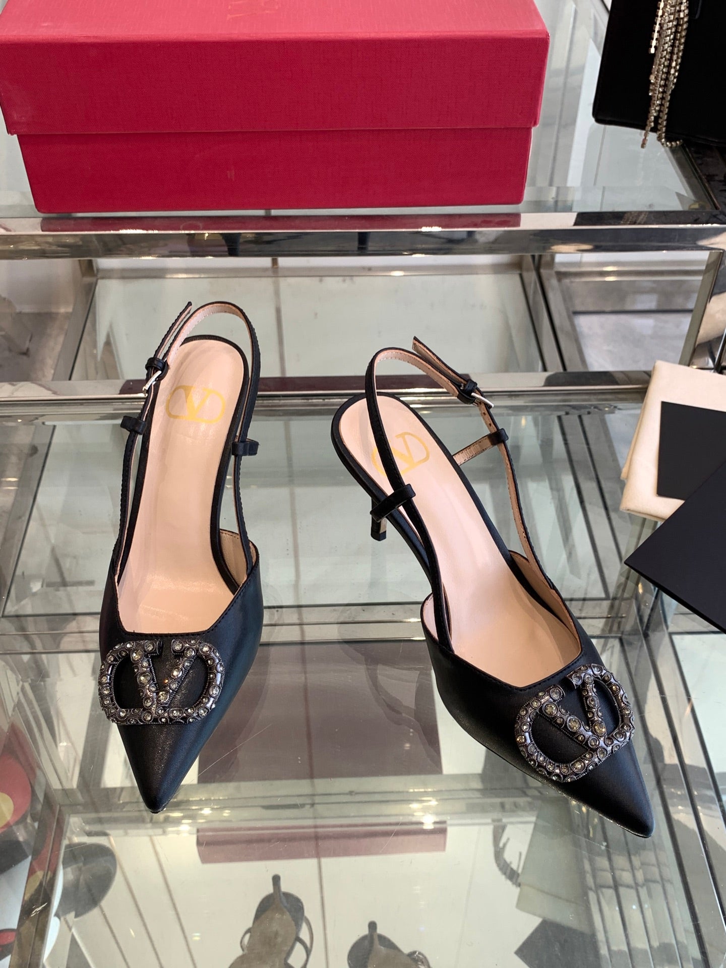 LuxluxHouse Best Quality Valentino Women Shoes