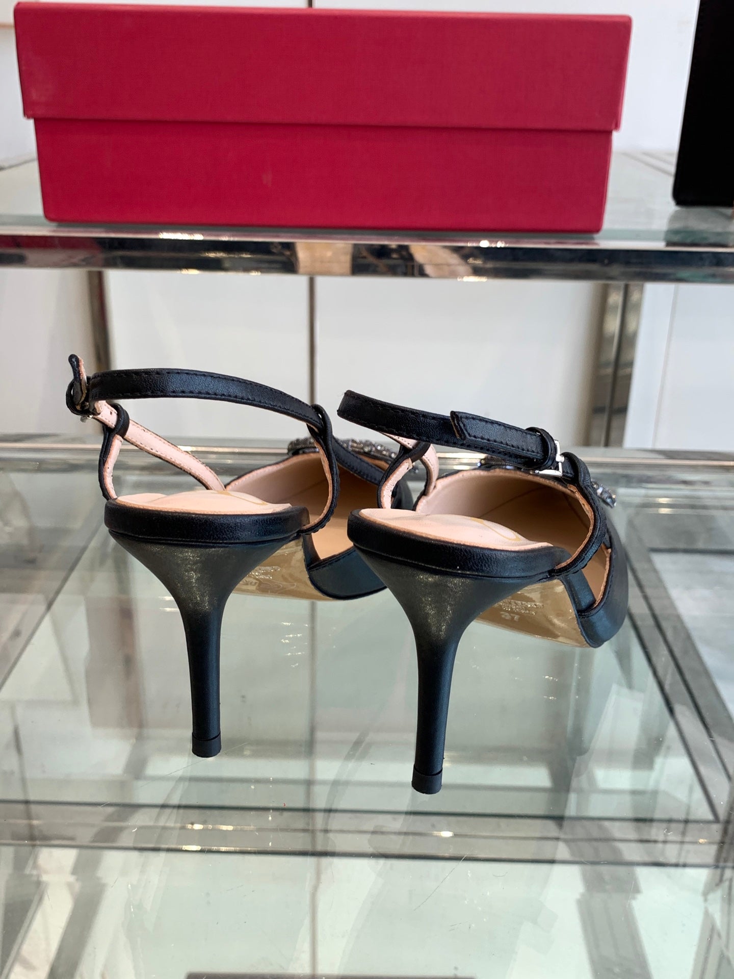 LuxluxHouse Best Quality Valentino Women Shoes