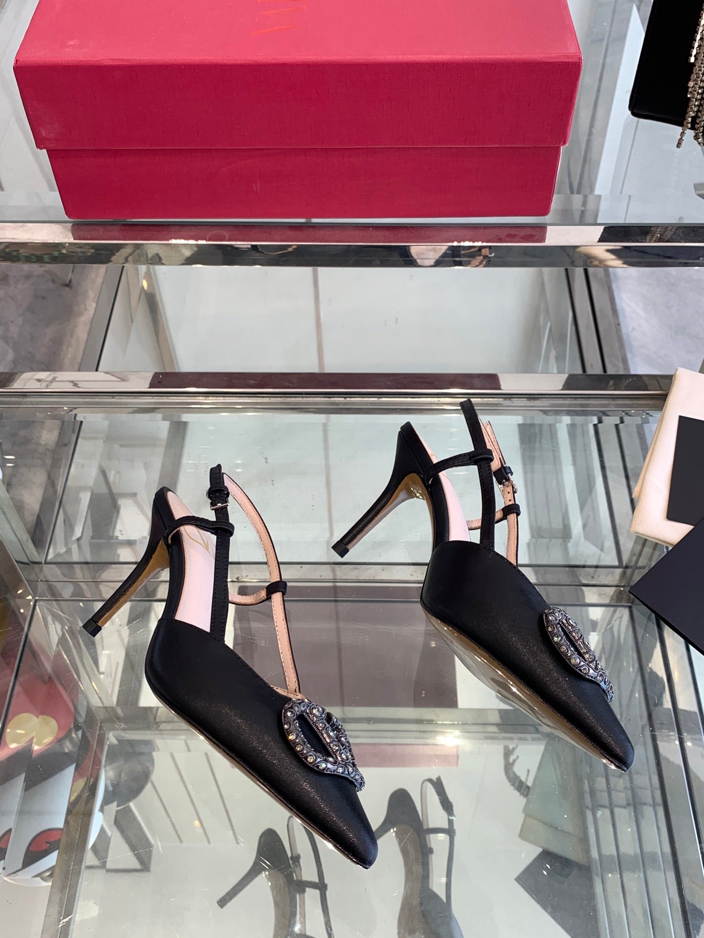 LuxluxHouse Best Quality Valentino Women Shoes