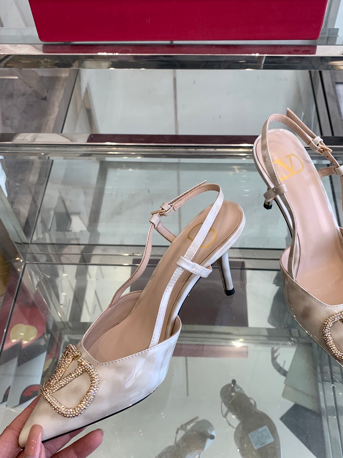 LuxluxHouse Best Quality Valentino Women Shoes