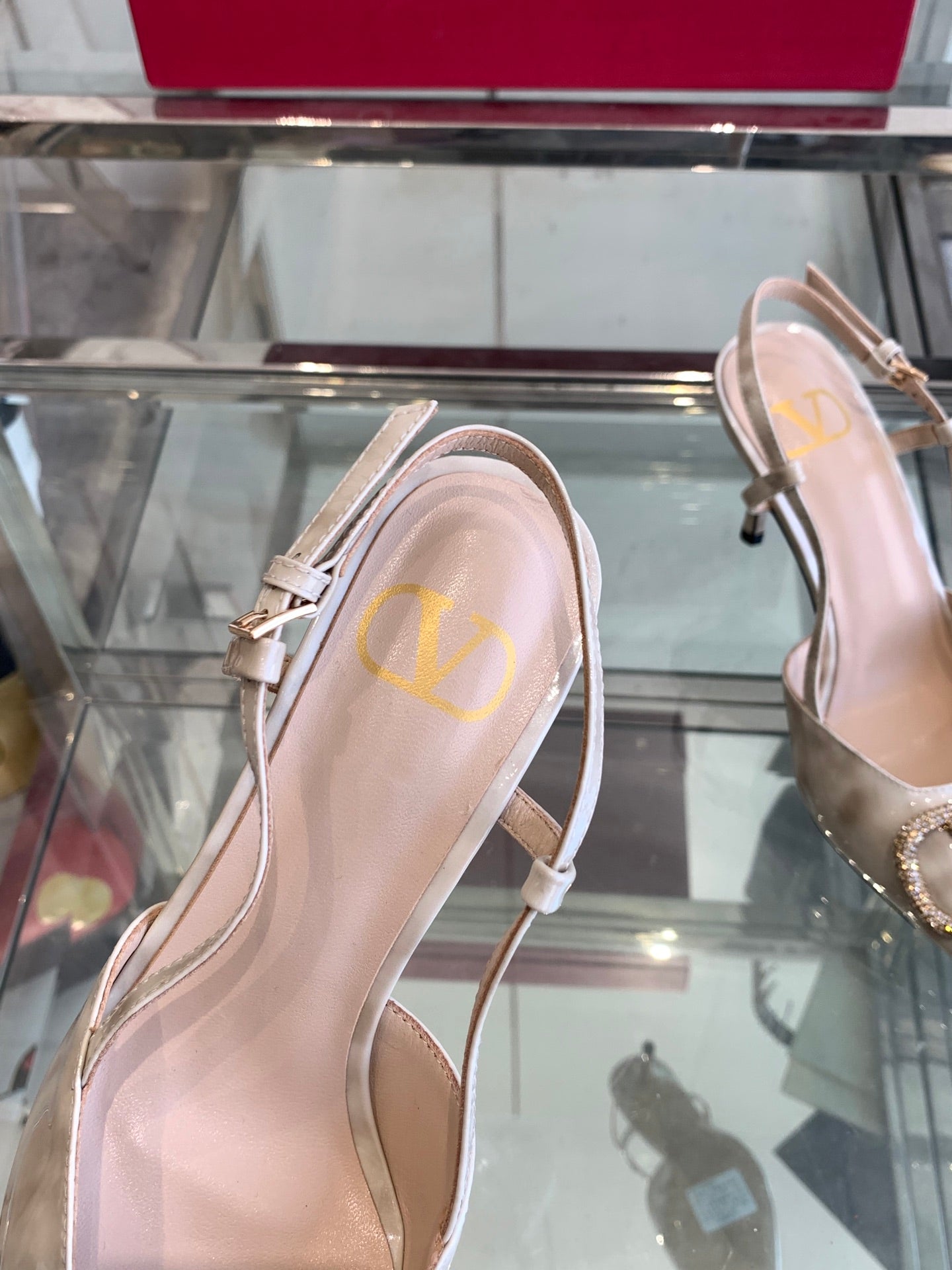 LuxluxHouse Best Quality Valentino Women Shoes