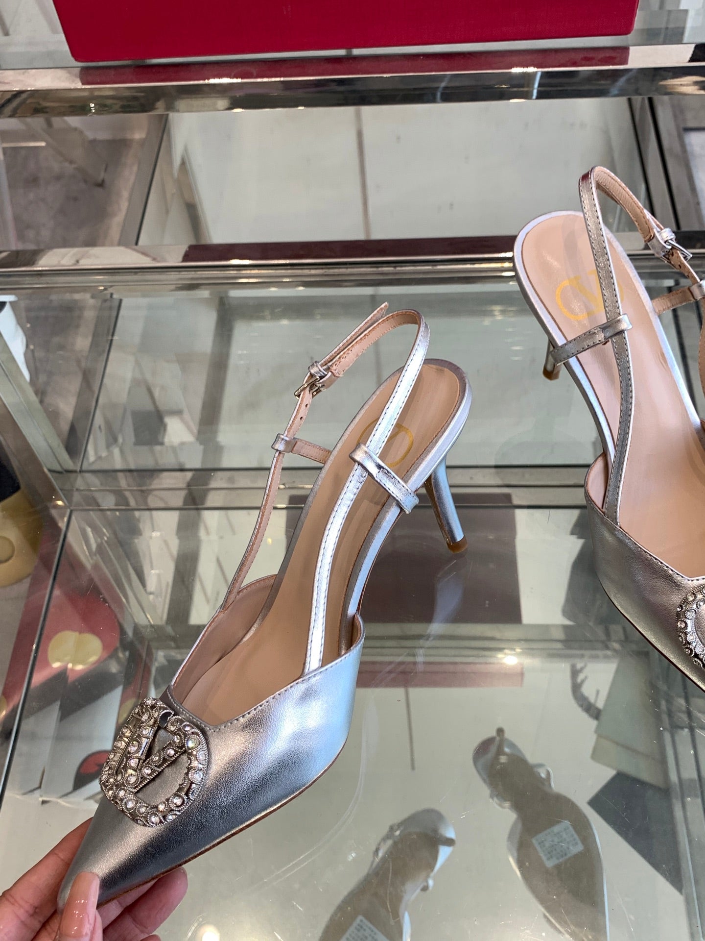 LuxluxHouse Best Quality Valentino Women Shoes