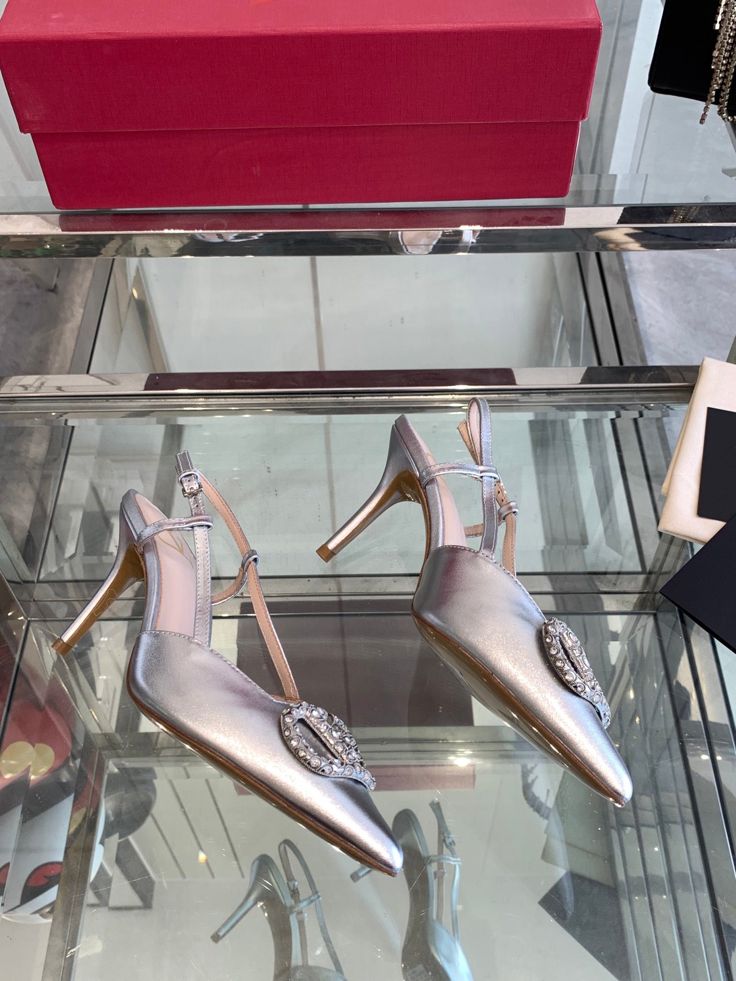 LuxluxHouse Best Quality Valentino Women Shoes