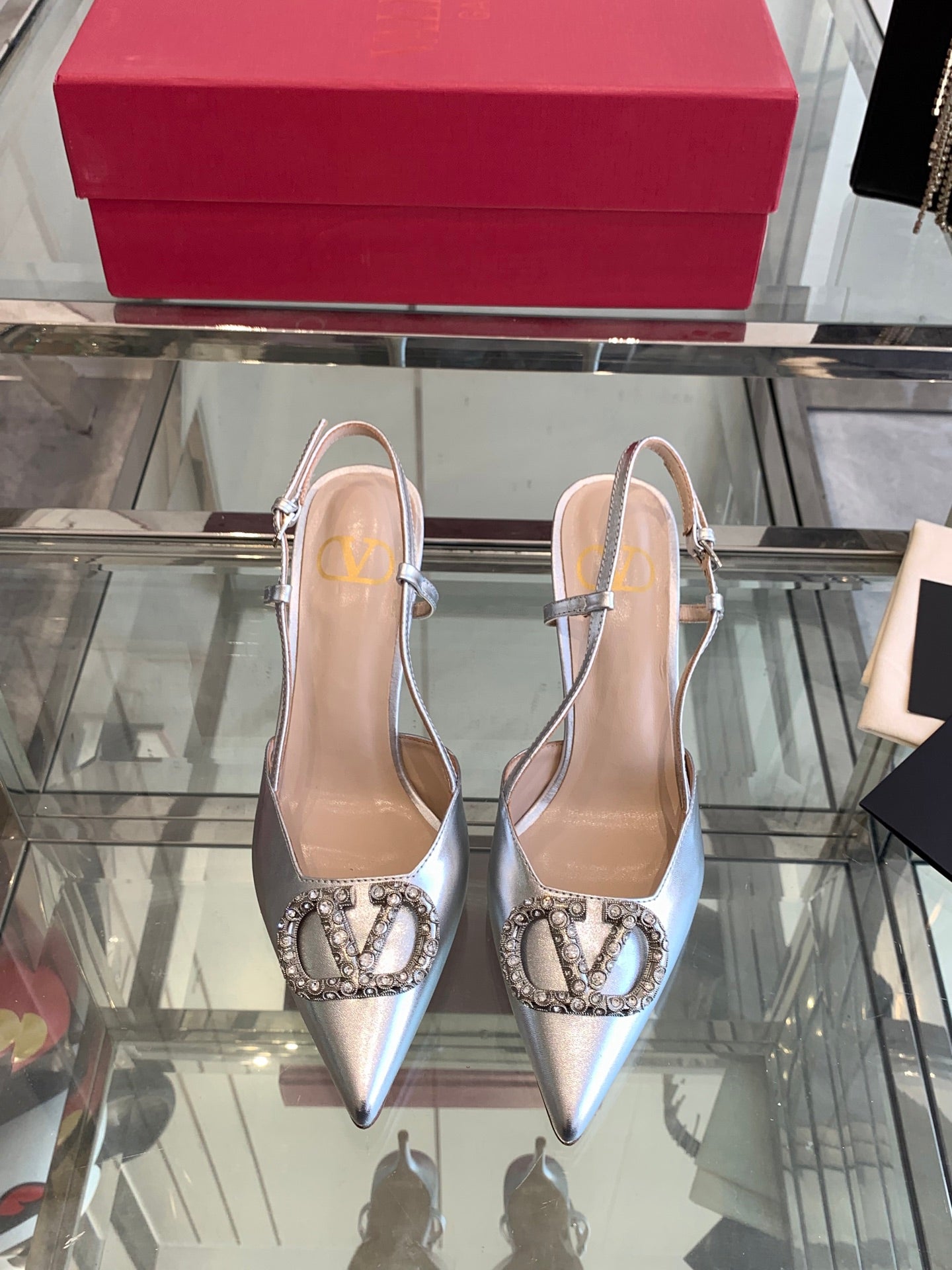 LuxluxHouse Best Quality Valentino Women Shoes