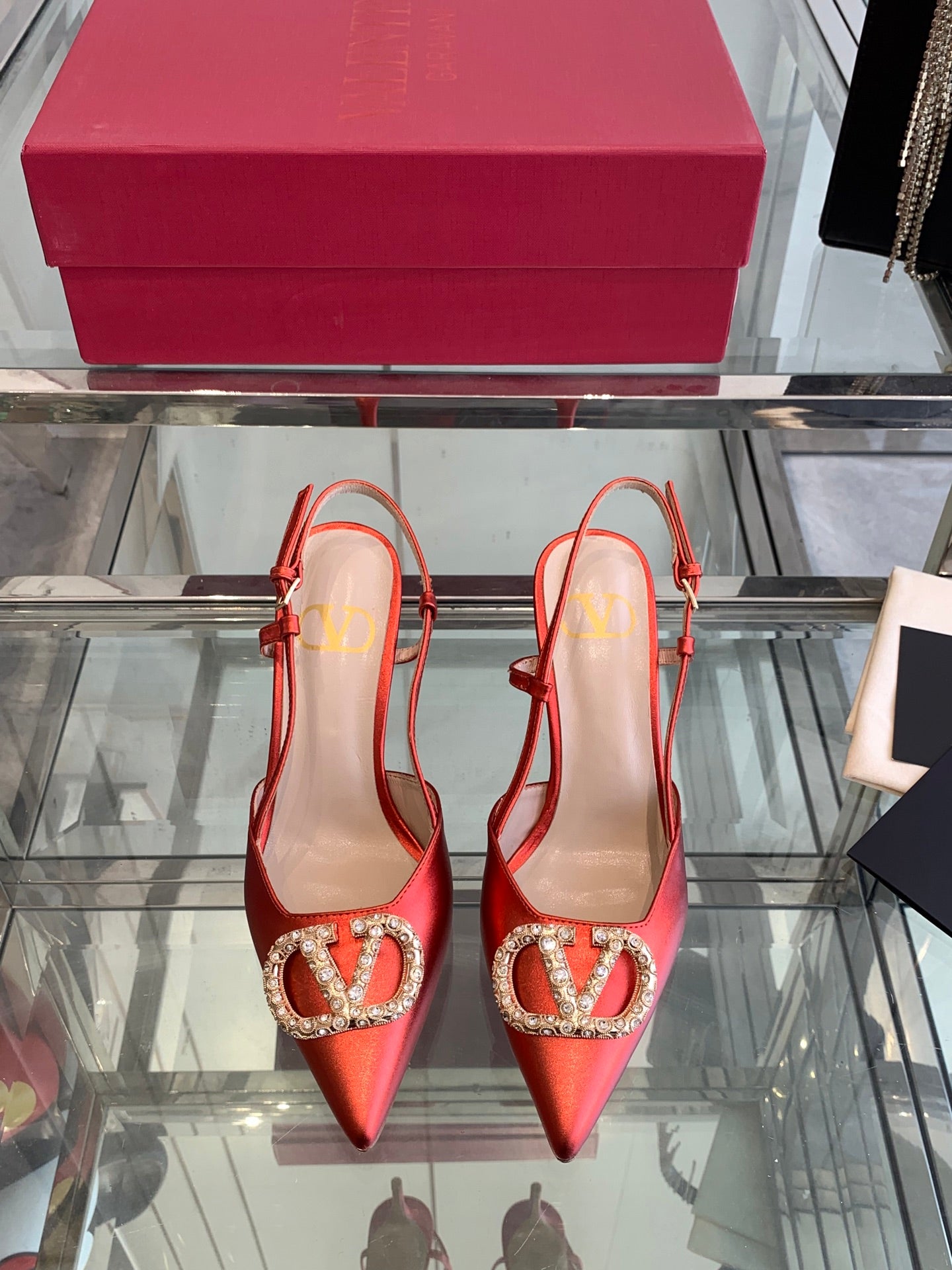 LuxluxHouse Best Quality Valentino Women Shoes
