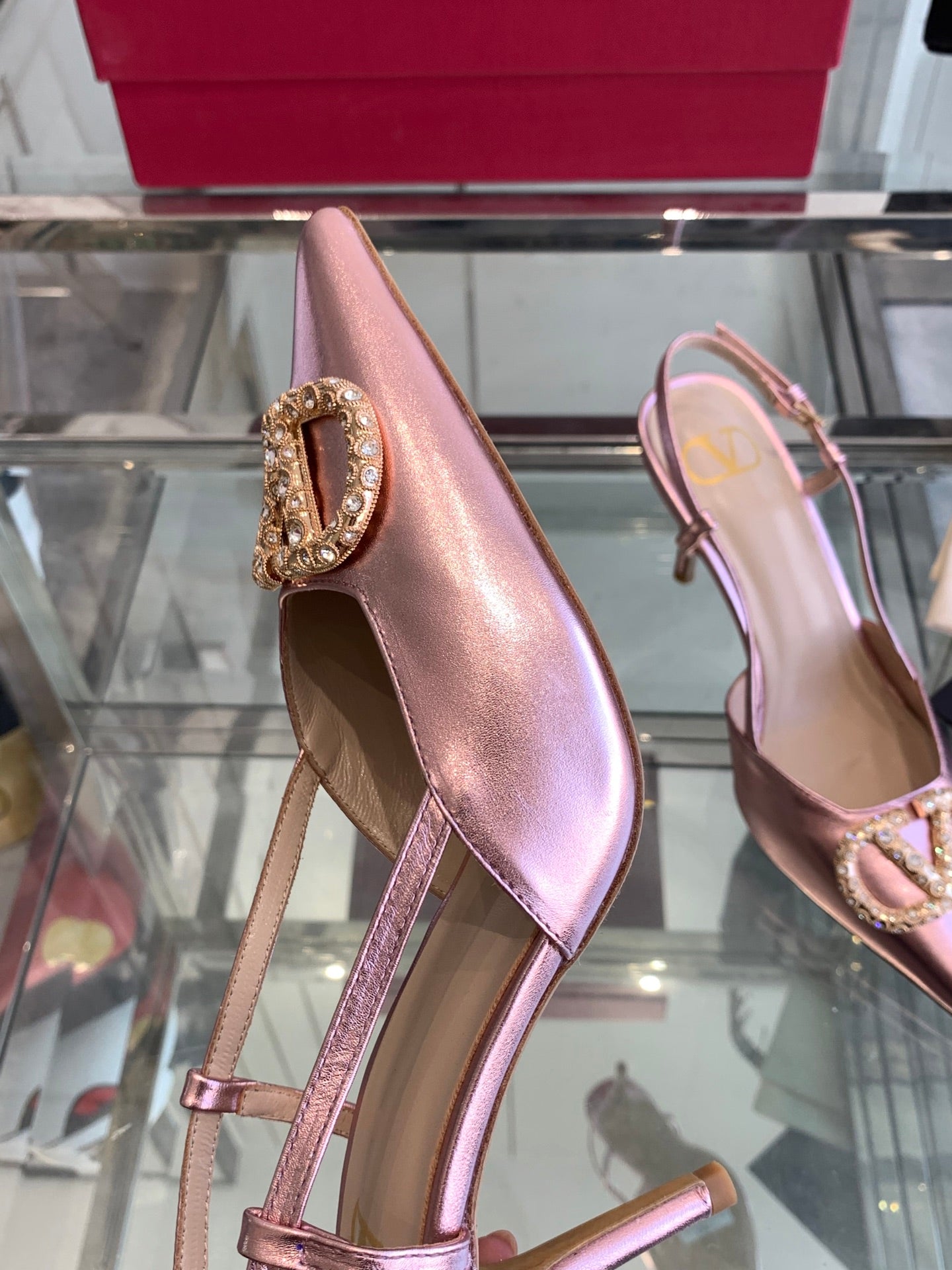 LuxluxHouse Best Quality Valentino Women Shoes