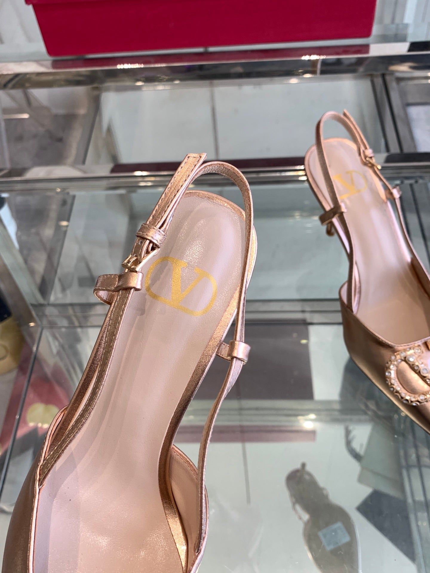 LuxluxHouse Best Quality Valentino Women Shoes