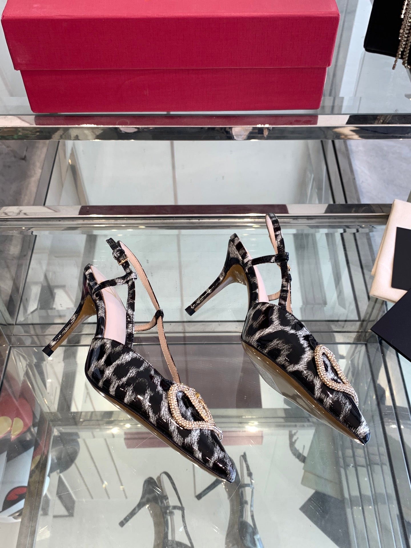 LuxluxHouse Best Quality Valentino Women Shoes