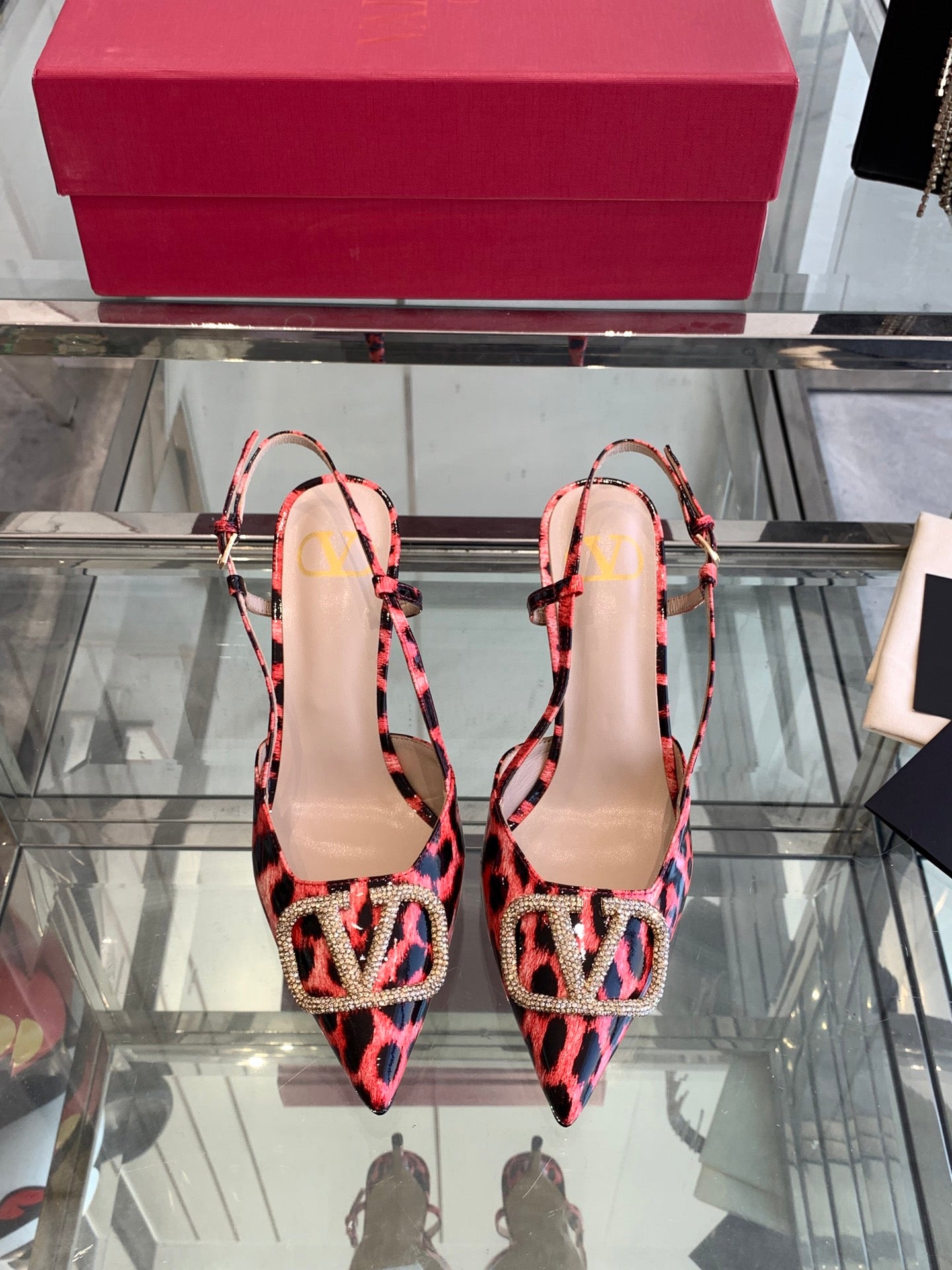 LuxluxHouse Best Quality Valentino Women Shoes