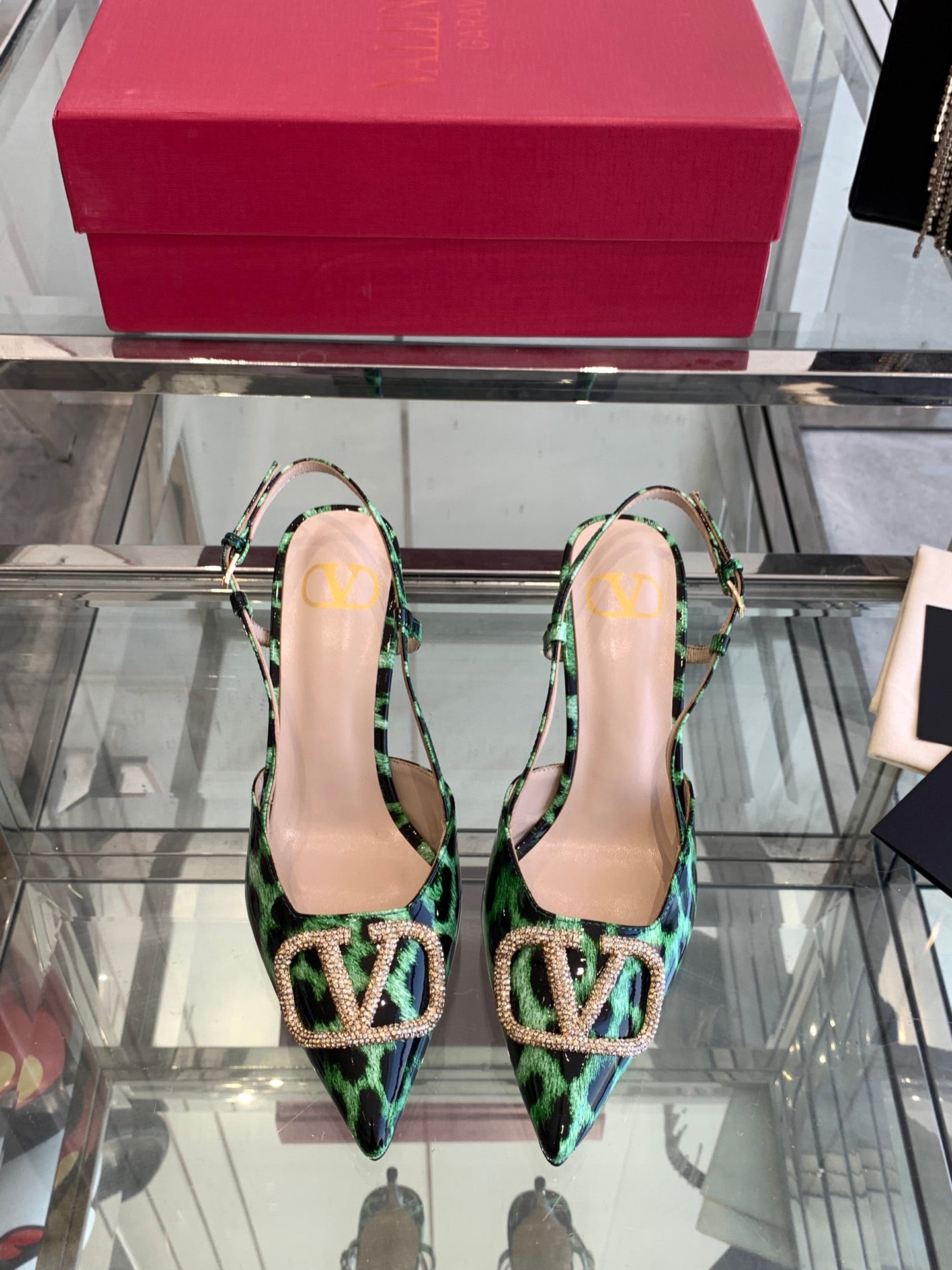 LuxluxHouse Best Quality Valentino Women Shoes