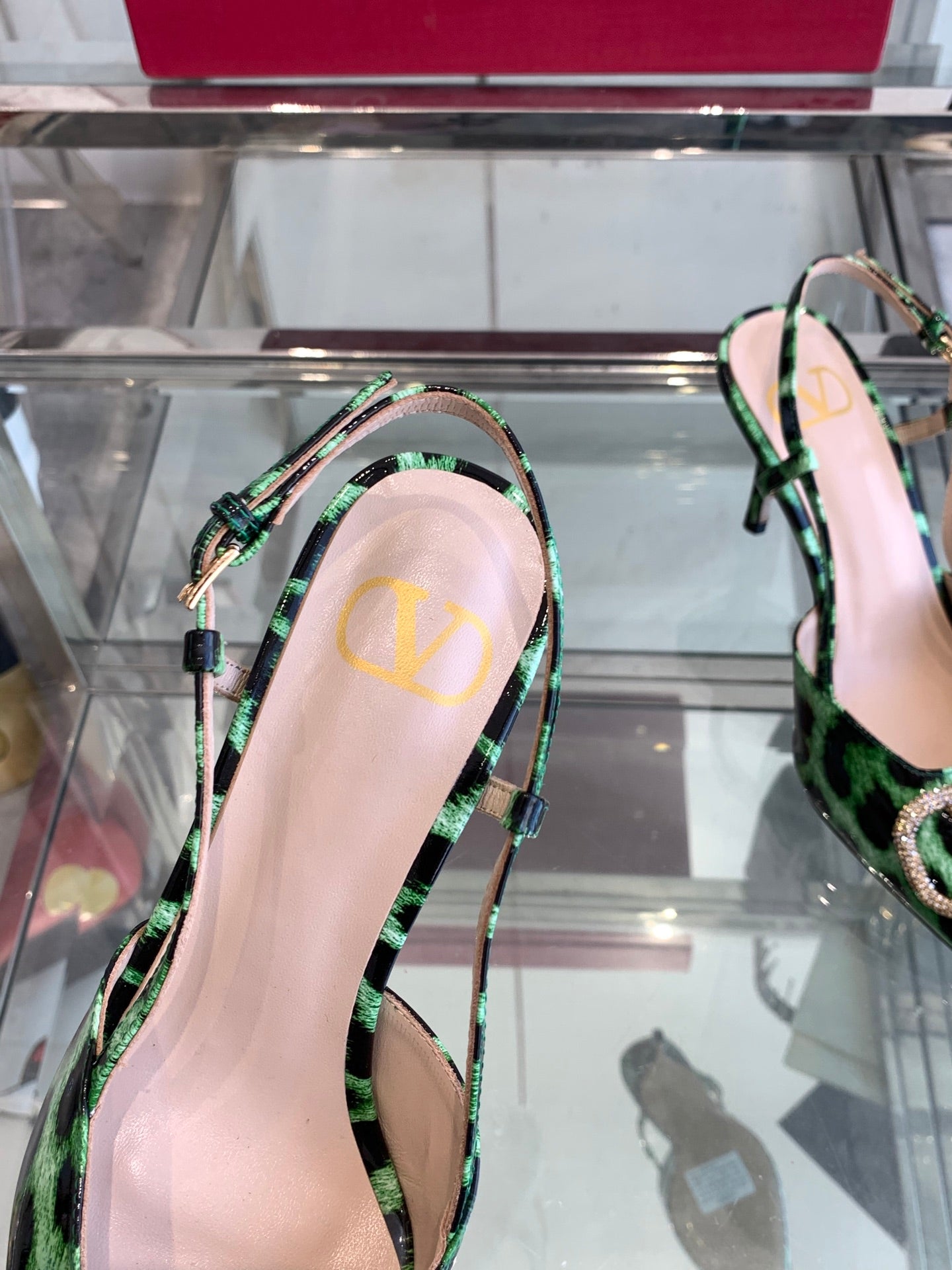 LuxluxHouse Best Quality Valentino Women Shoes