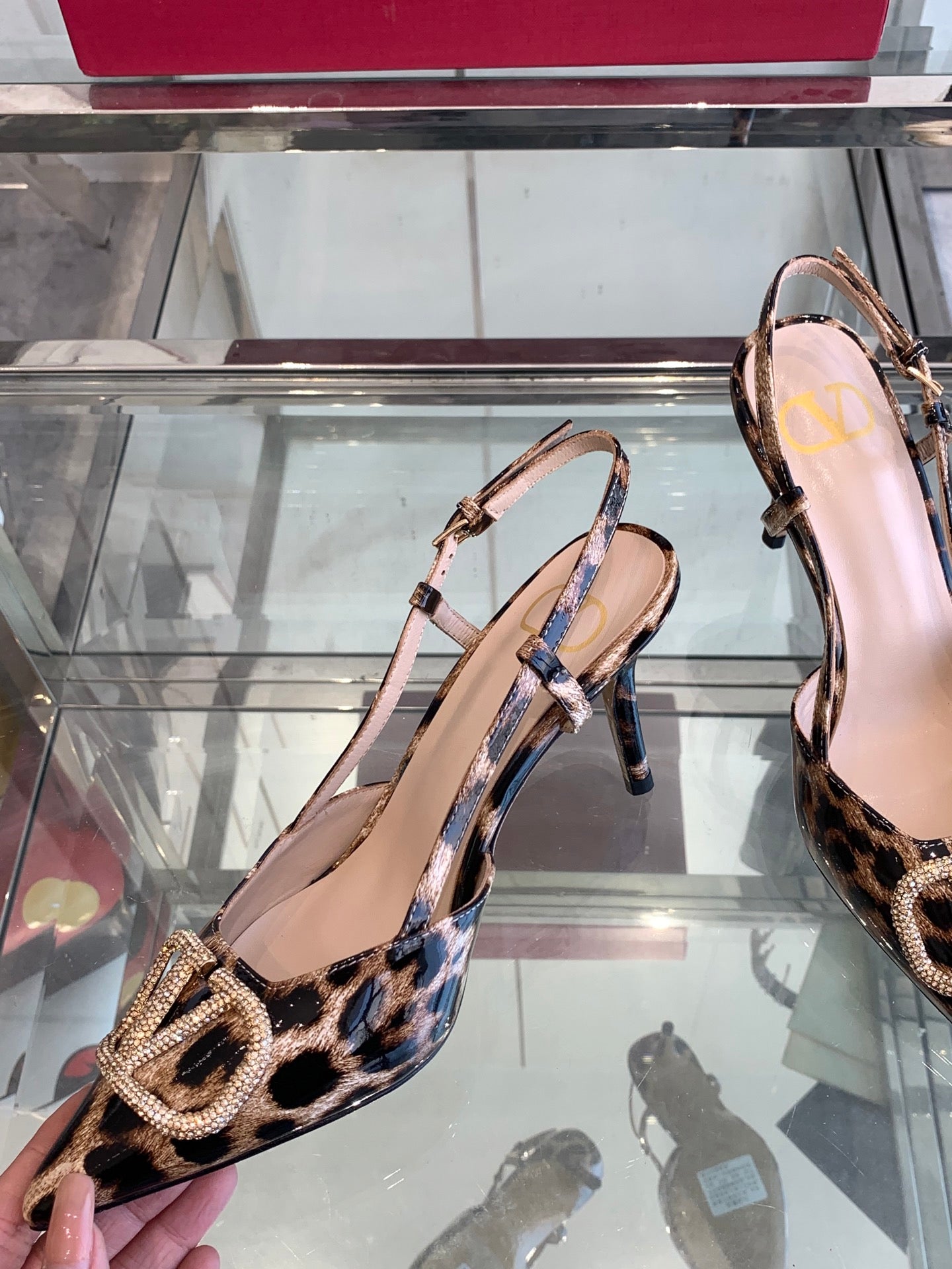 LuxluxHouse Best Quality Valentino Women Shoes