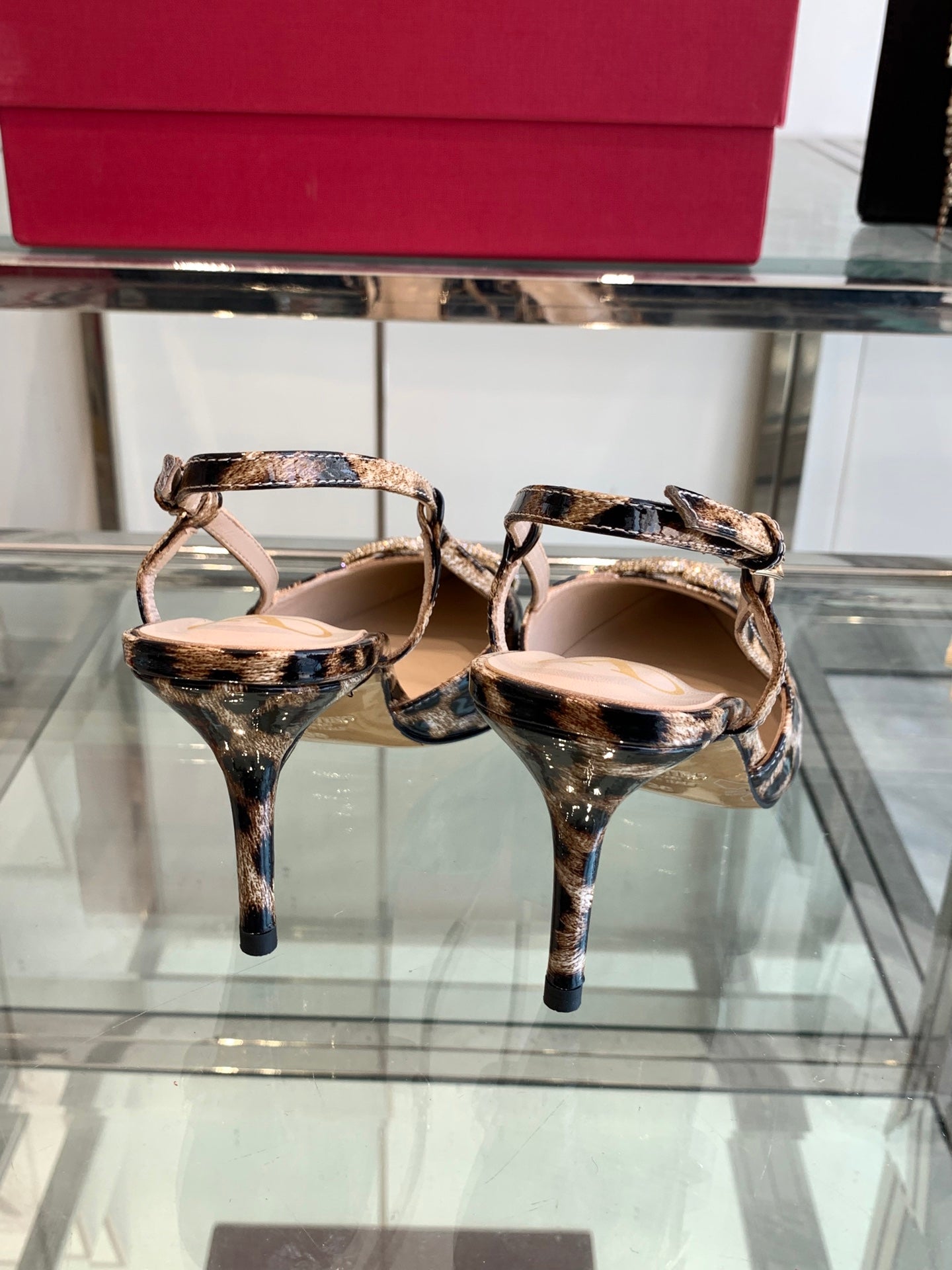 LuxluxHouse Best Quality Valentino Women Shoes