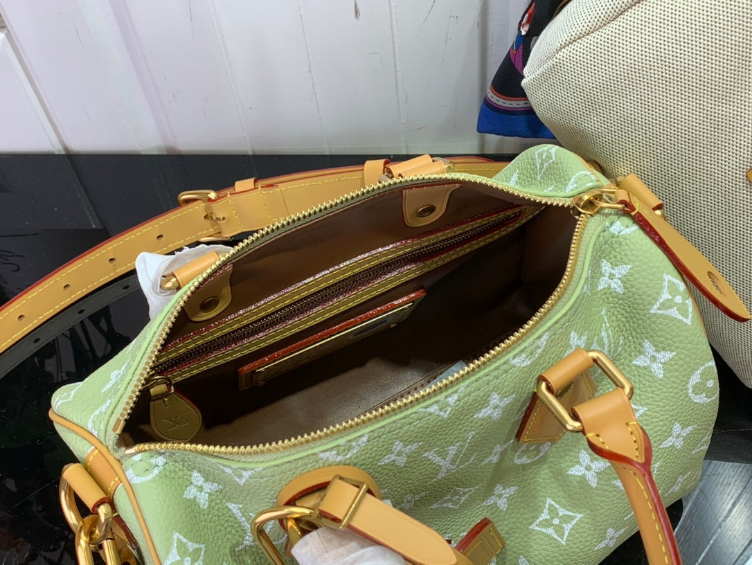 LuxluxHouse Best Quality Bags Louis Vuitton Women Men