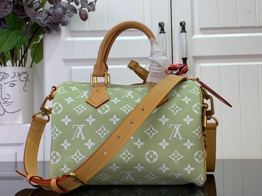 LuxluxHouse Best Quality Bags Louis Vuitton Women Men