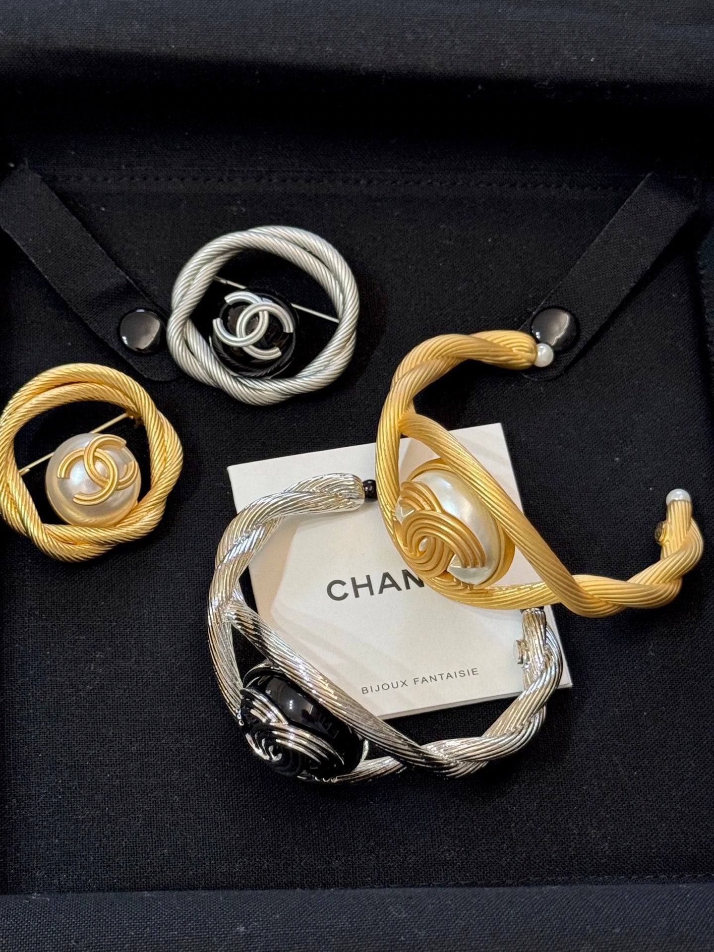 LuxluxHouse Low Price And High Quality Accessories Chanel