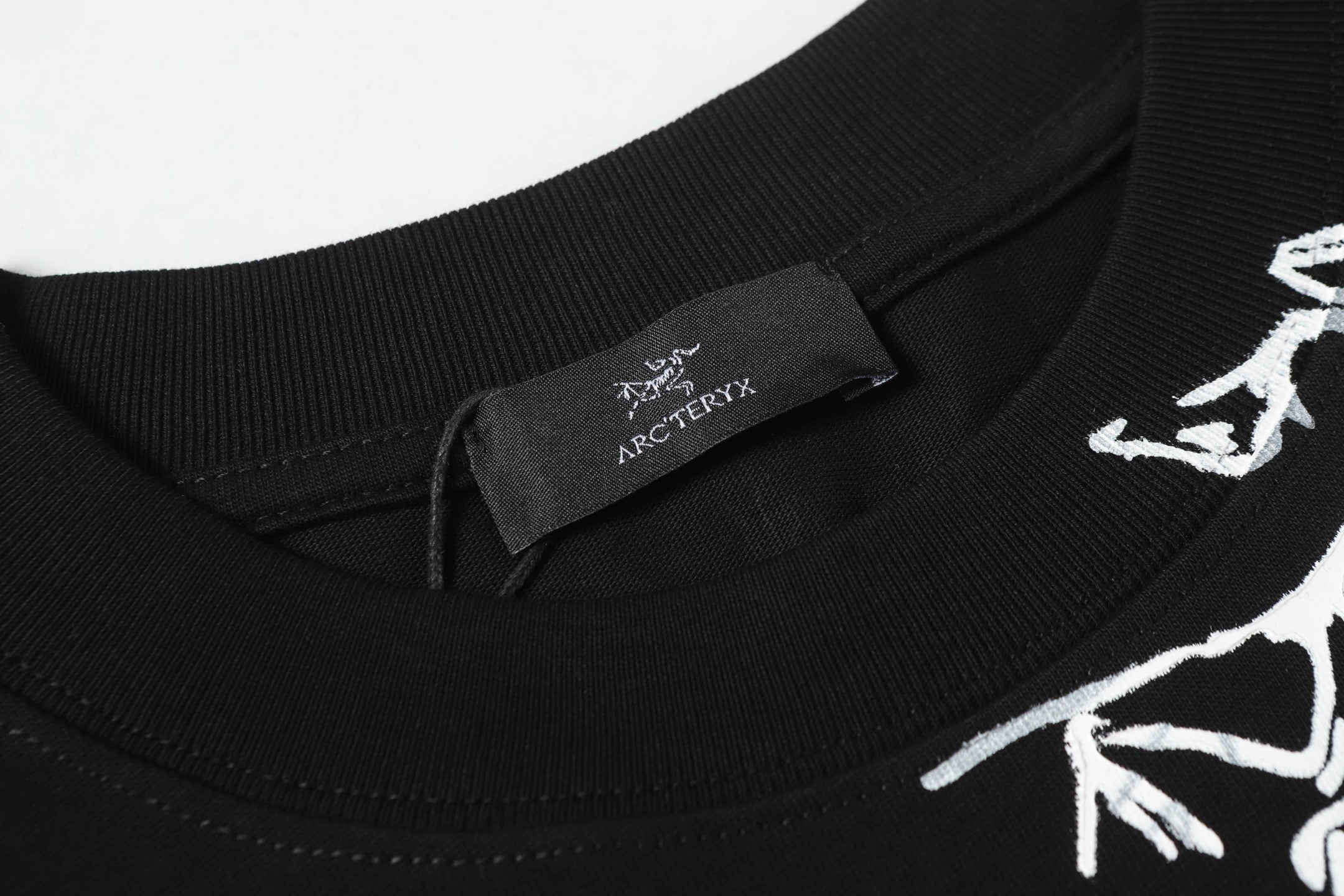 LuxluxHouse Best Quality Clothes T-shirt Arcteryx