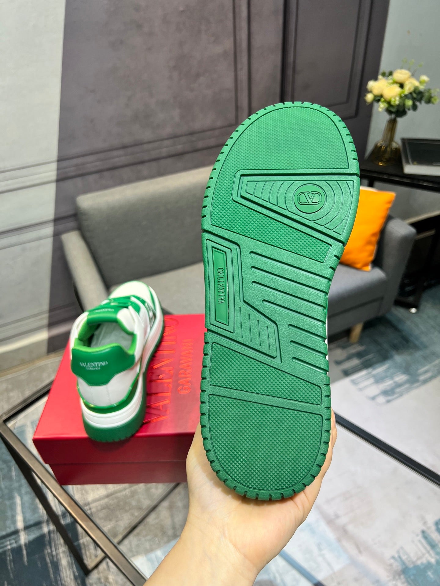 LuxluxHouse Best Quality Shoes Valentino