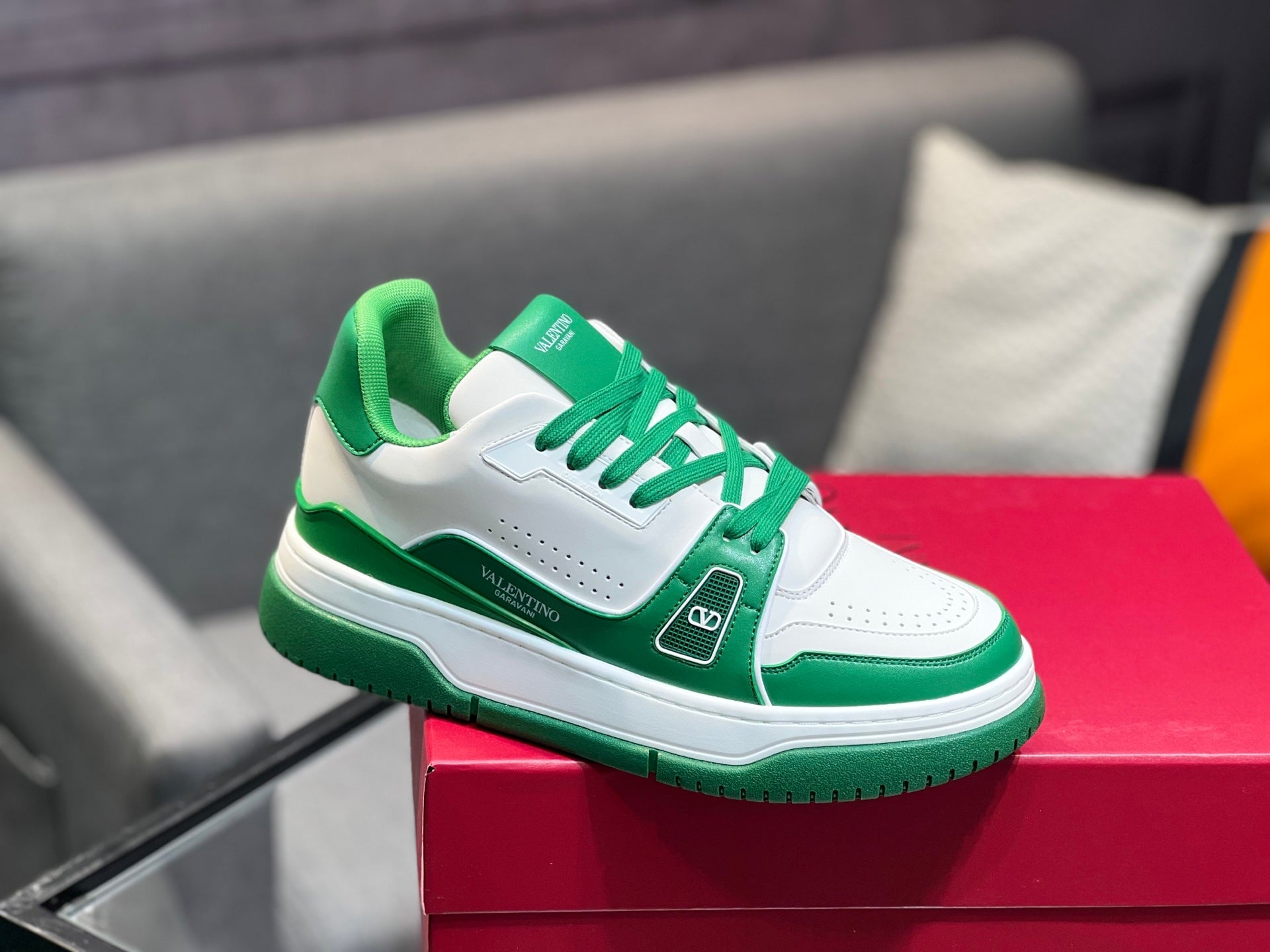 LuxluxHouse Best Quality Shoes Valentino