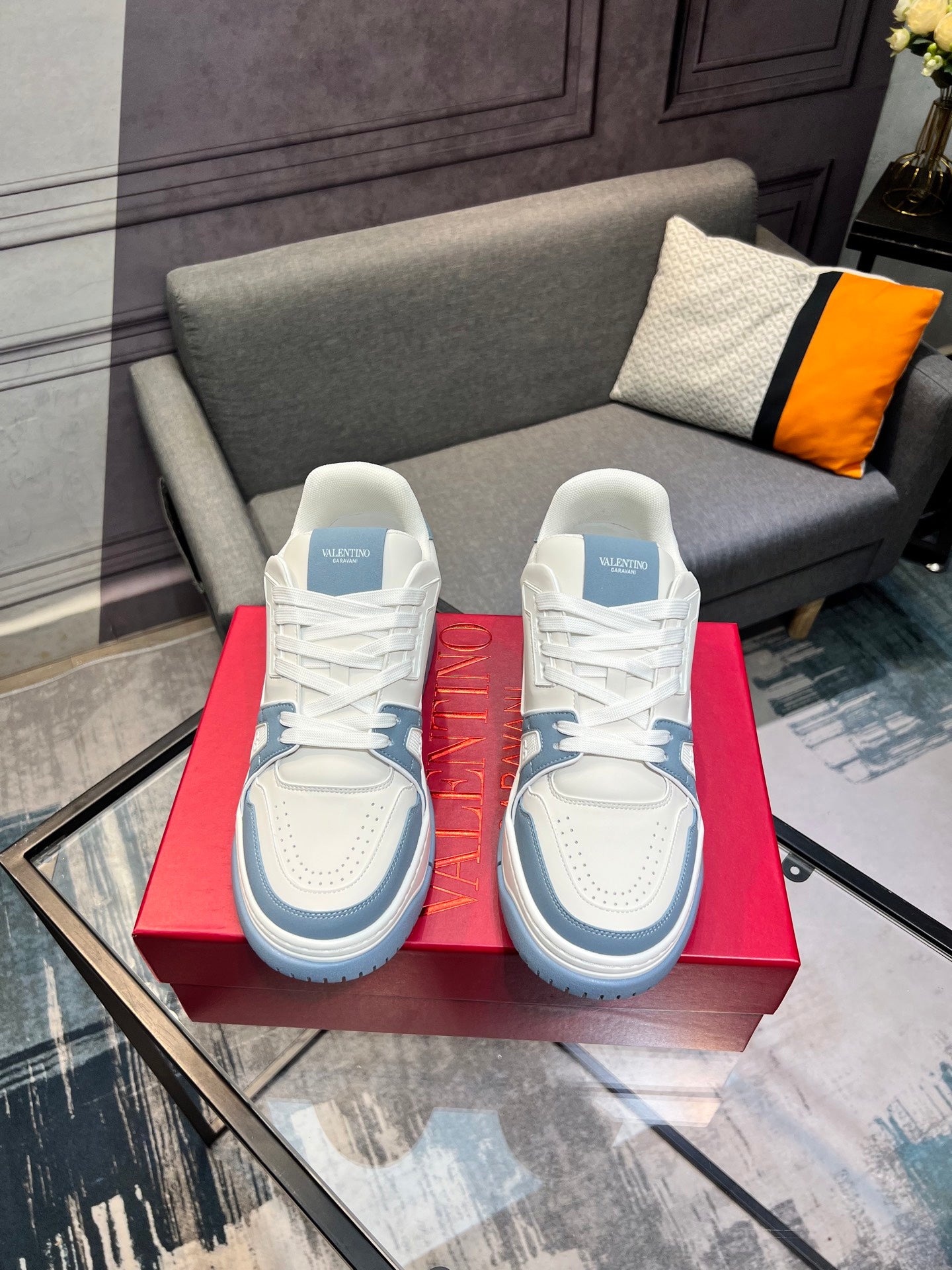 LuxluxHouse Best Quality Shoes Valentino