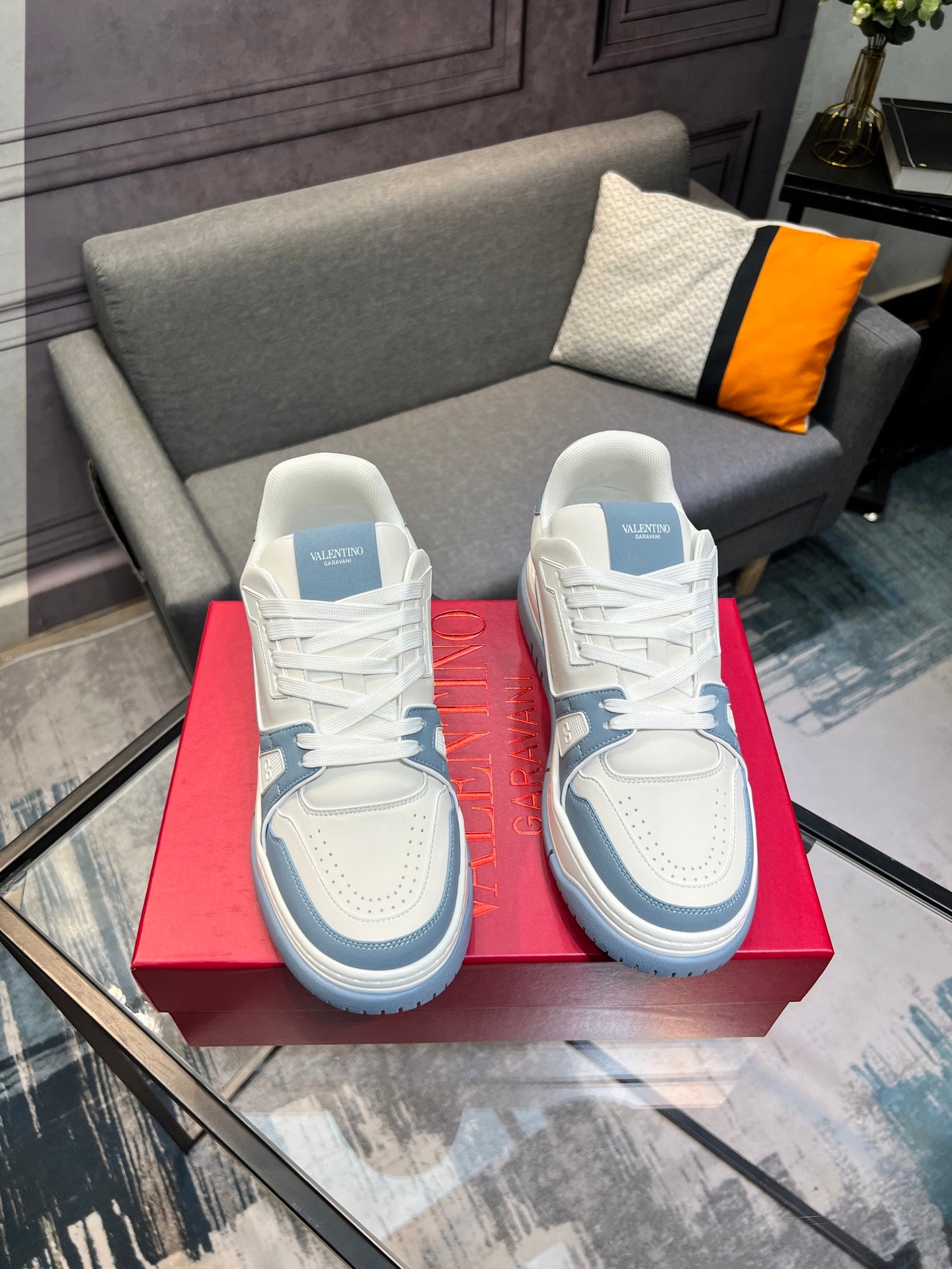 LuxluxHouse Best Quality Shoes Valentino