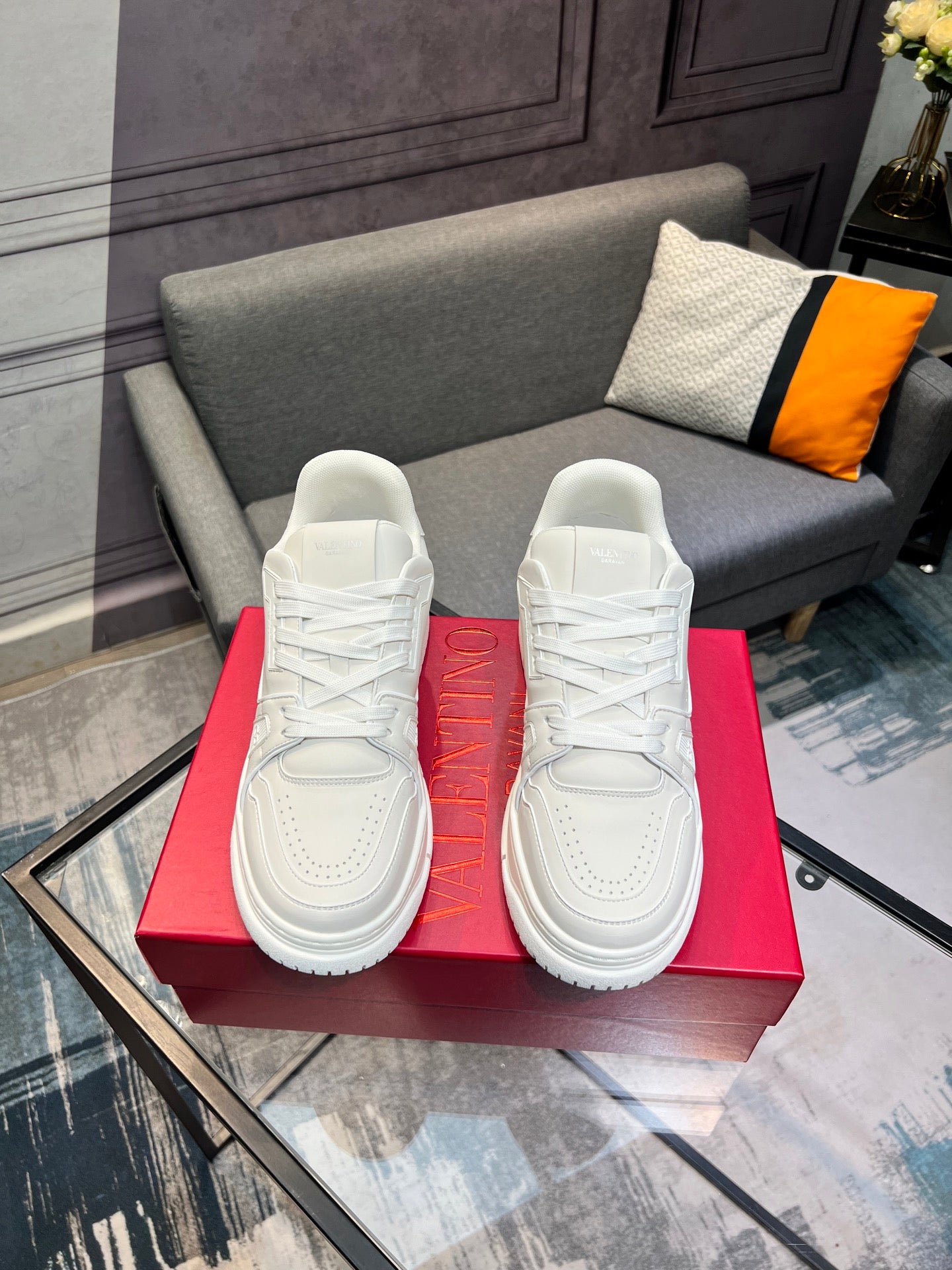 LuxluxHouse Best Quality Shoes Valentino
