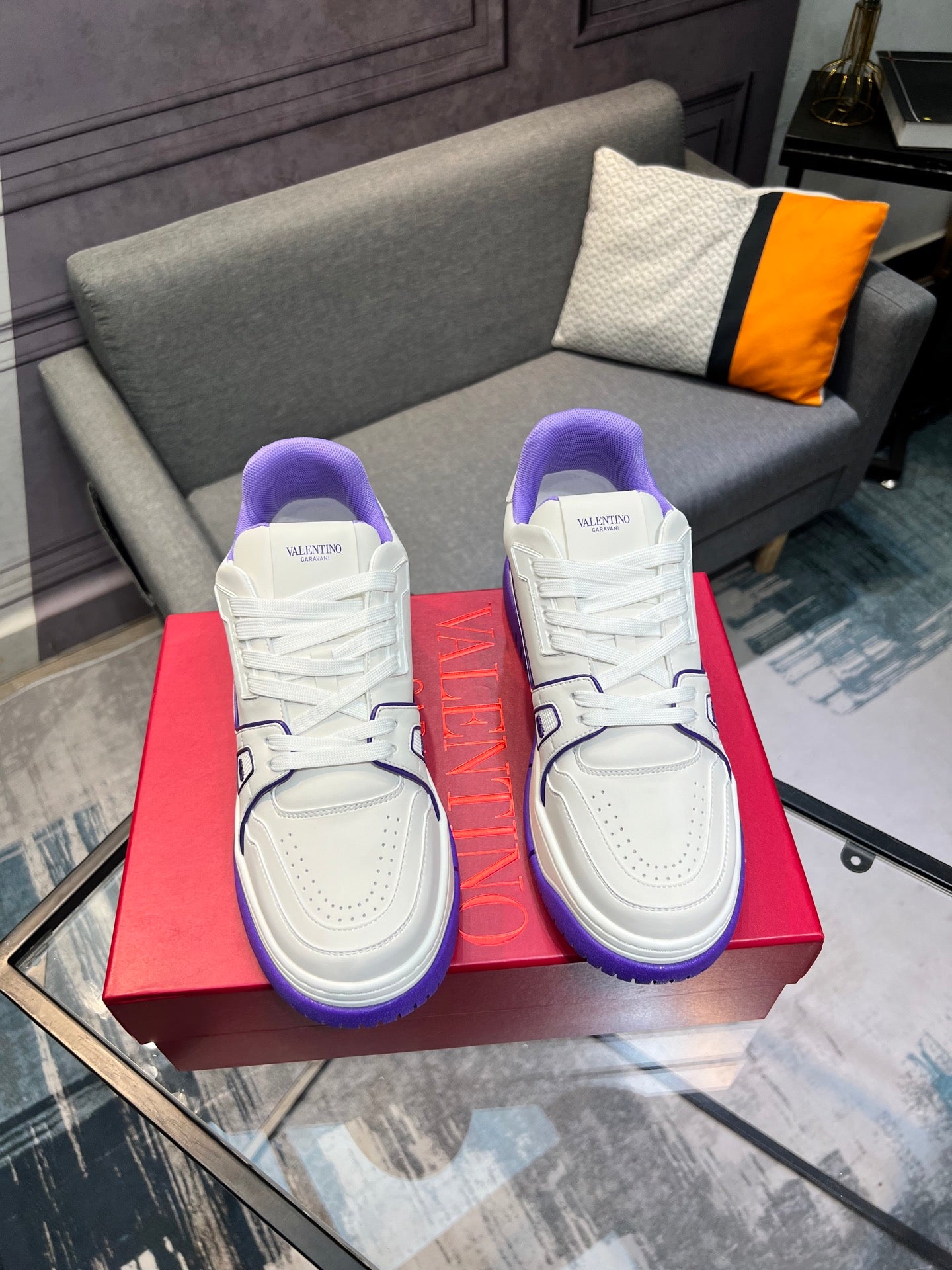 LuxluxHouse Best Quality Shoes Valentino