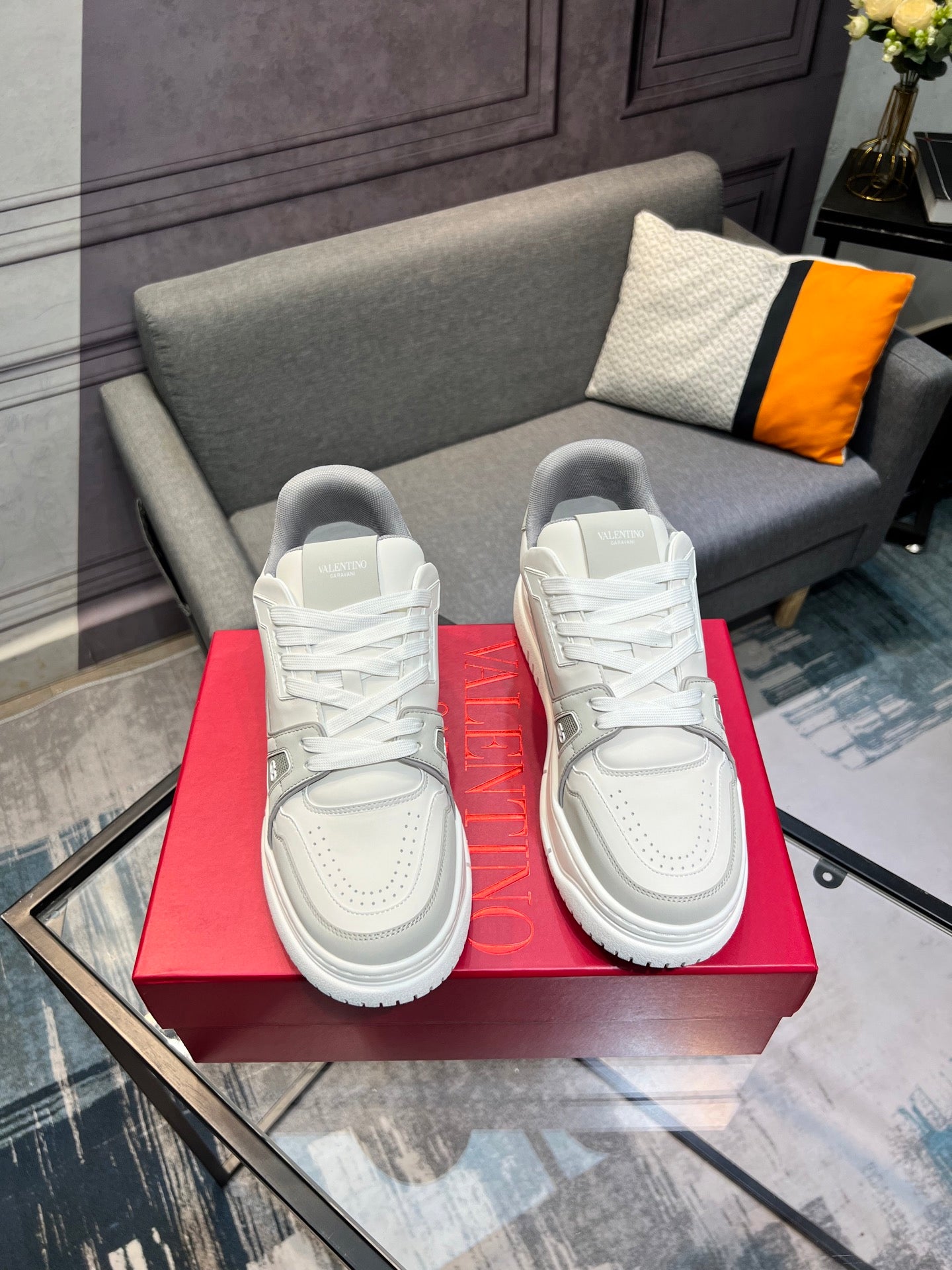 LuxluxHouse Best Quality Shoes Valentino