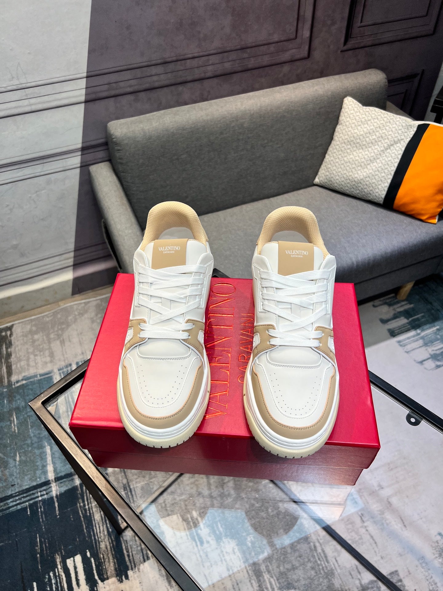 LuxluxHouse Best Quality Shoes Valentino