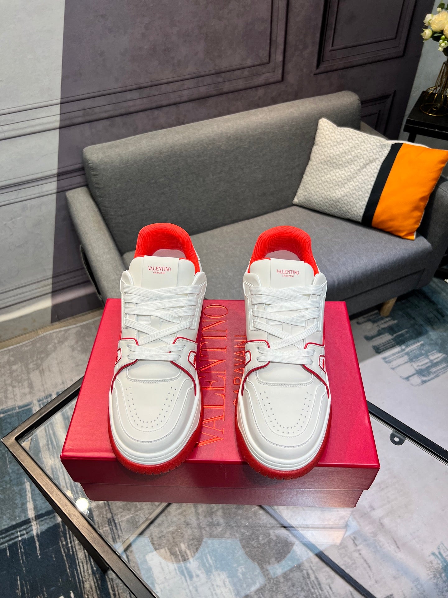 LuxluxHouse Best Quality Shoes Valentino
