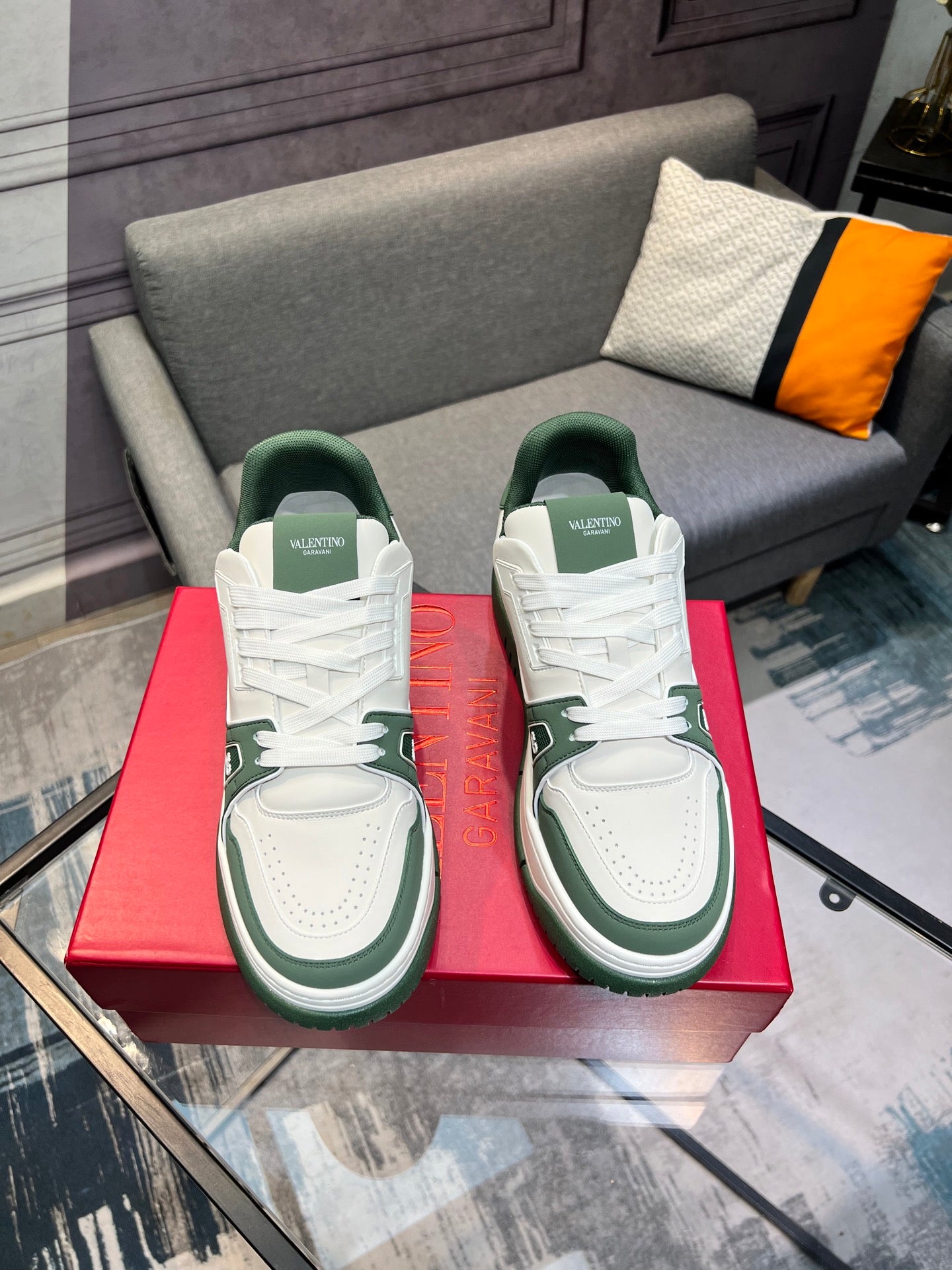 LuxluxHouse Best Quality Shoes Valentino