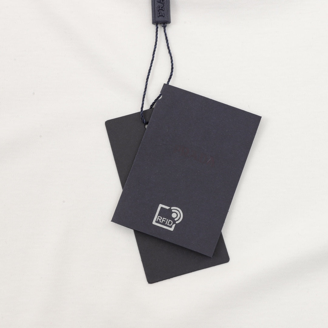 LuxluxHouse Best Quality Clothes T-shirt Prada