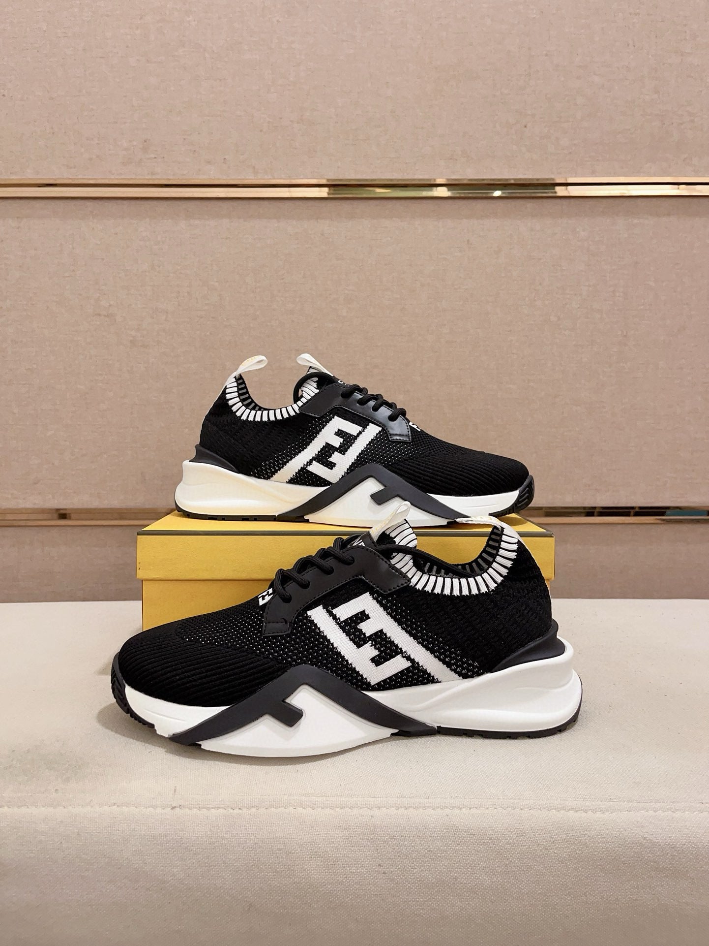LuxluxHouse Best Quality Shoes Fendi