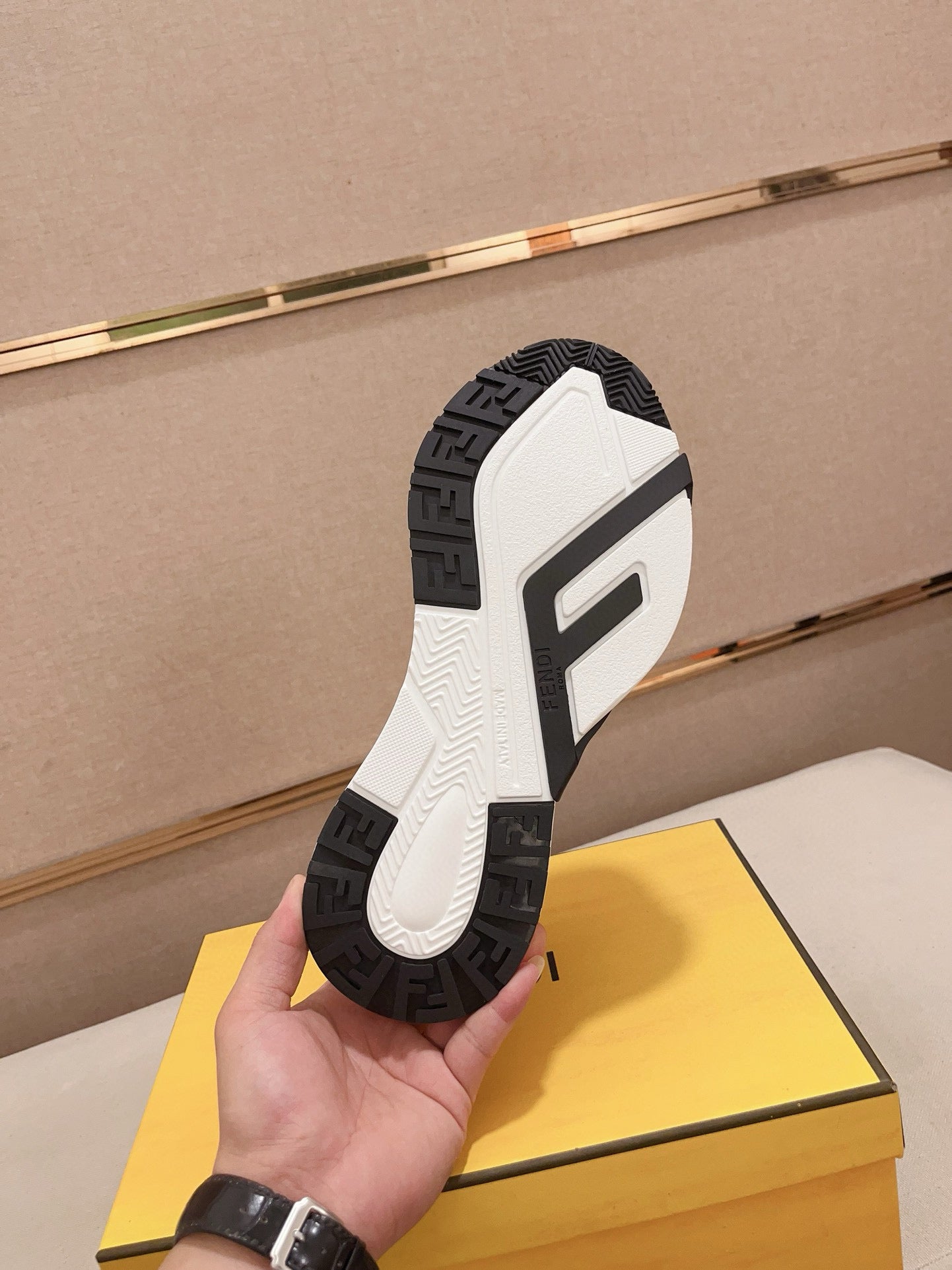 LuxluxHouse Best Quality Shoes Fendi