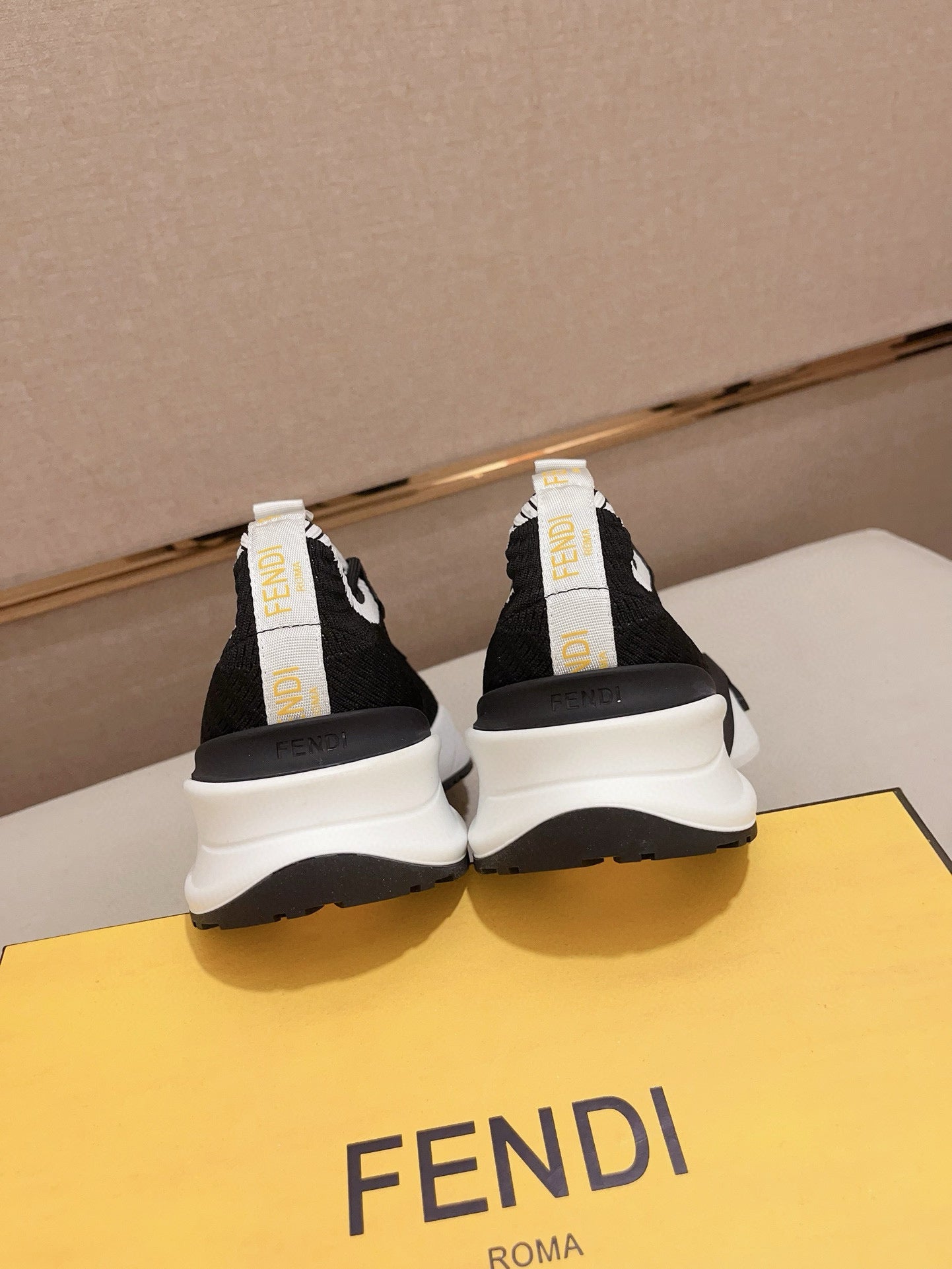 LuxluxHouse Best Quality Shoes Fendi