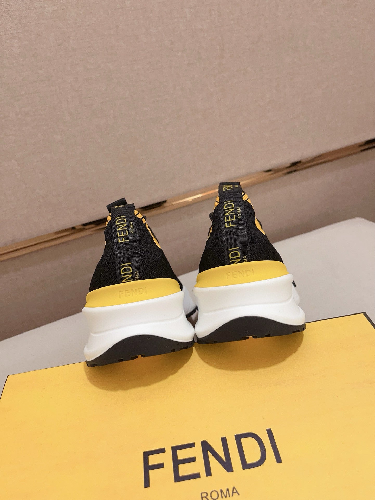 LuxluxHouse Best Quality Shoes Fendi