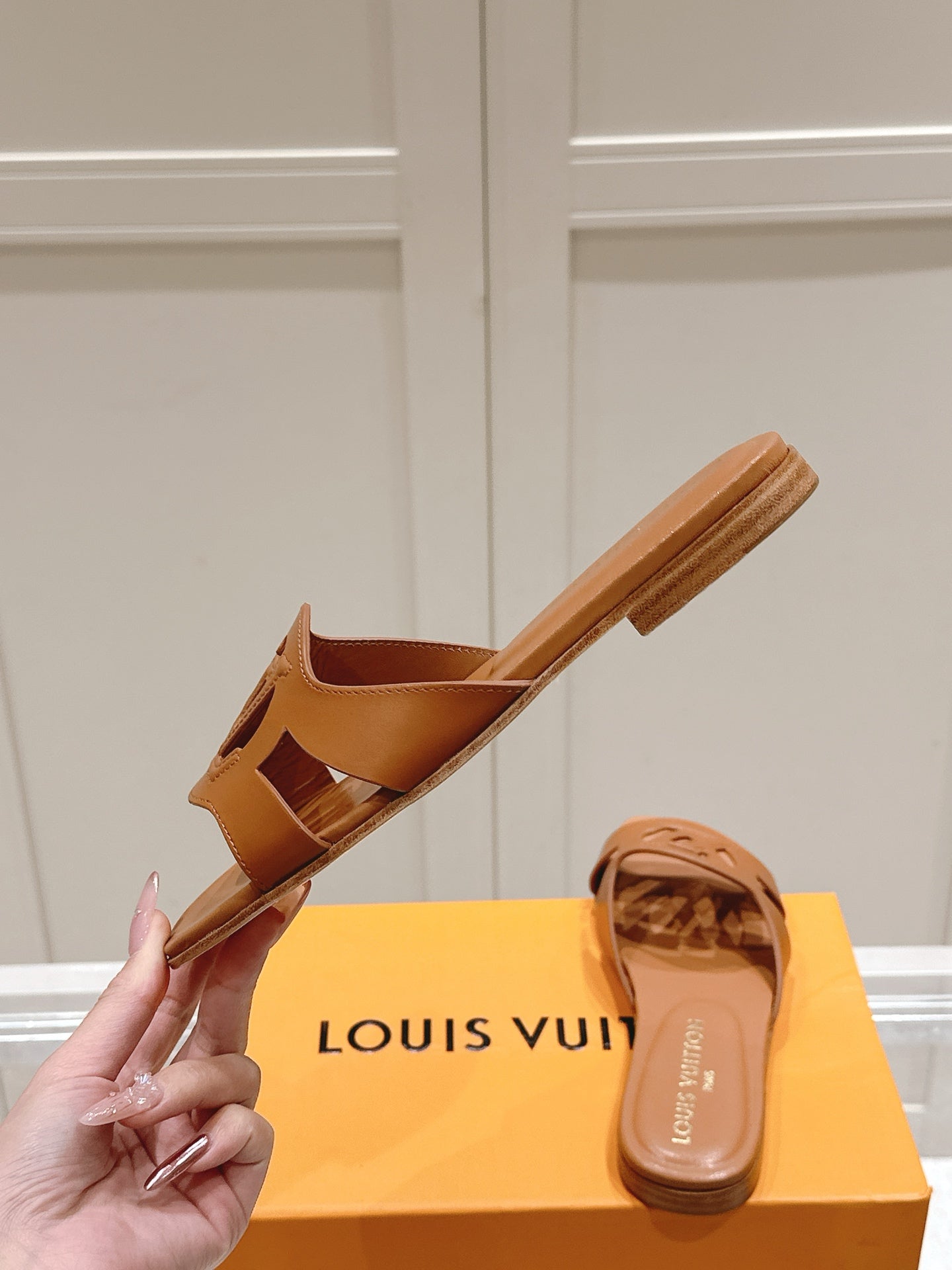 LuxluxHouse Best Quality Women Shoes Louis Vuitton