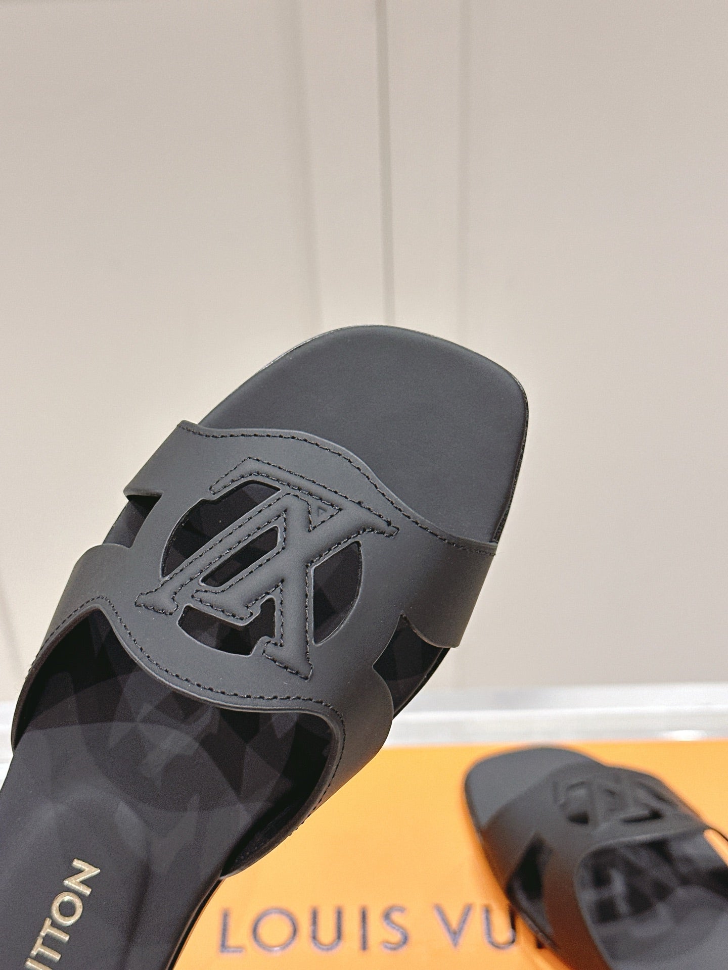 LuxluxHouse Best Quality Women Shoes Louis Vuitton