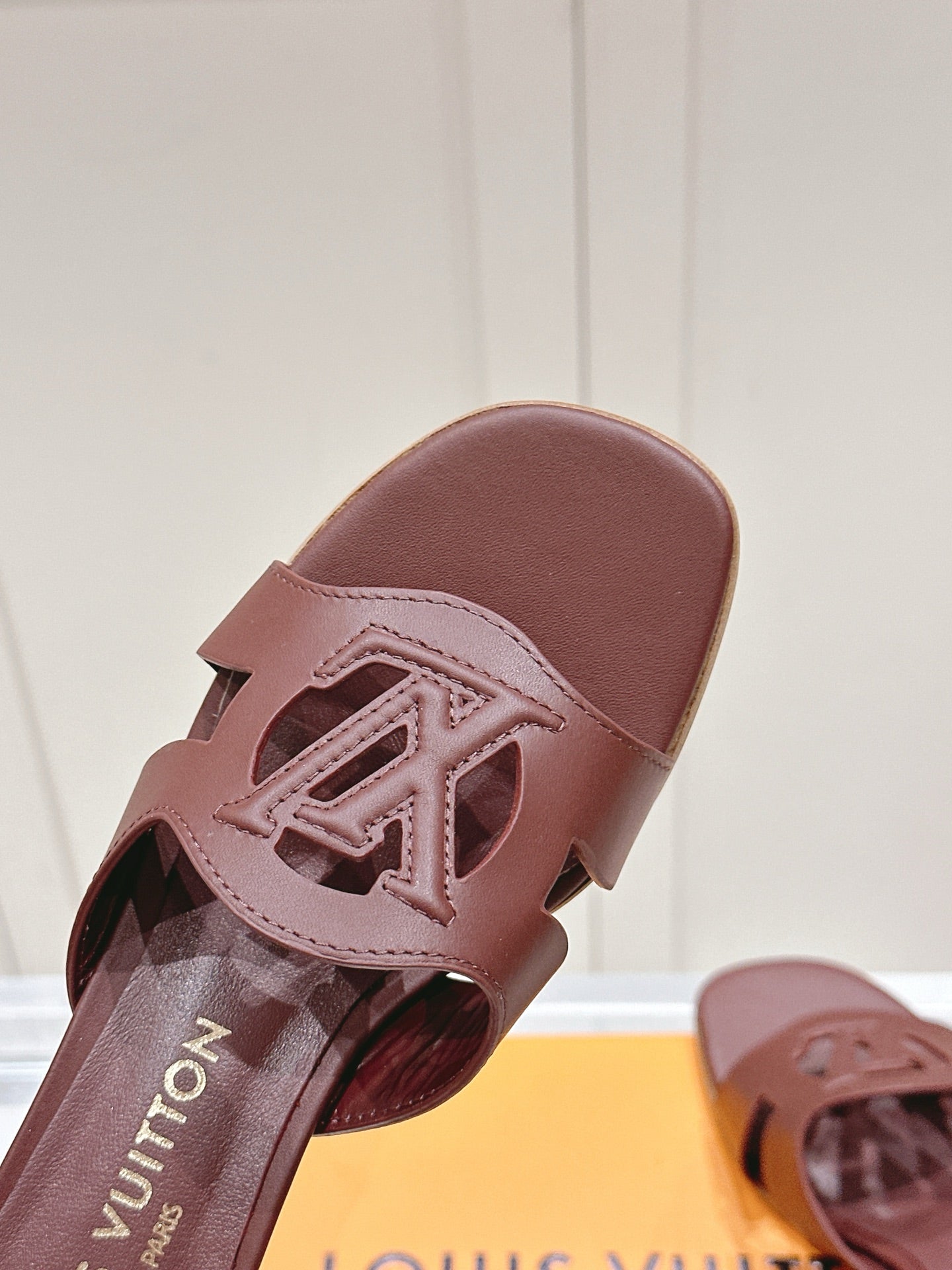 LuxluxHouse Best Quality Women Shoes Louis Vuitton