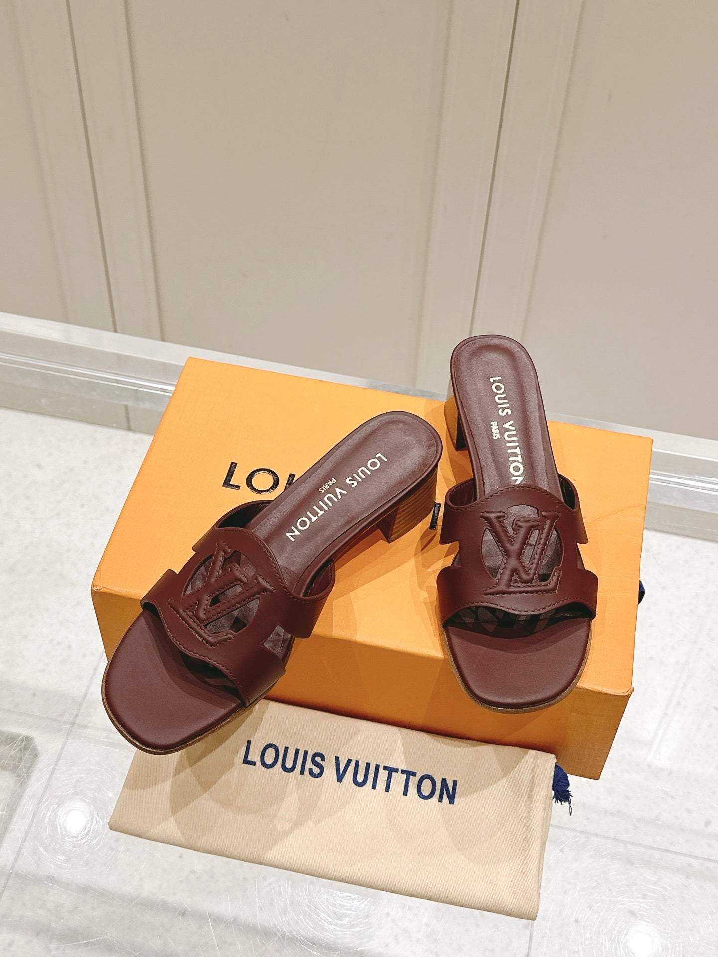 LuxluxHouse Best Quality Women Shoes Louis Vuitton