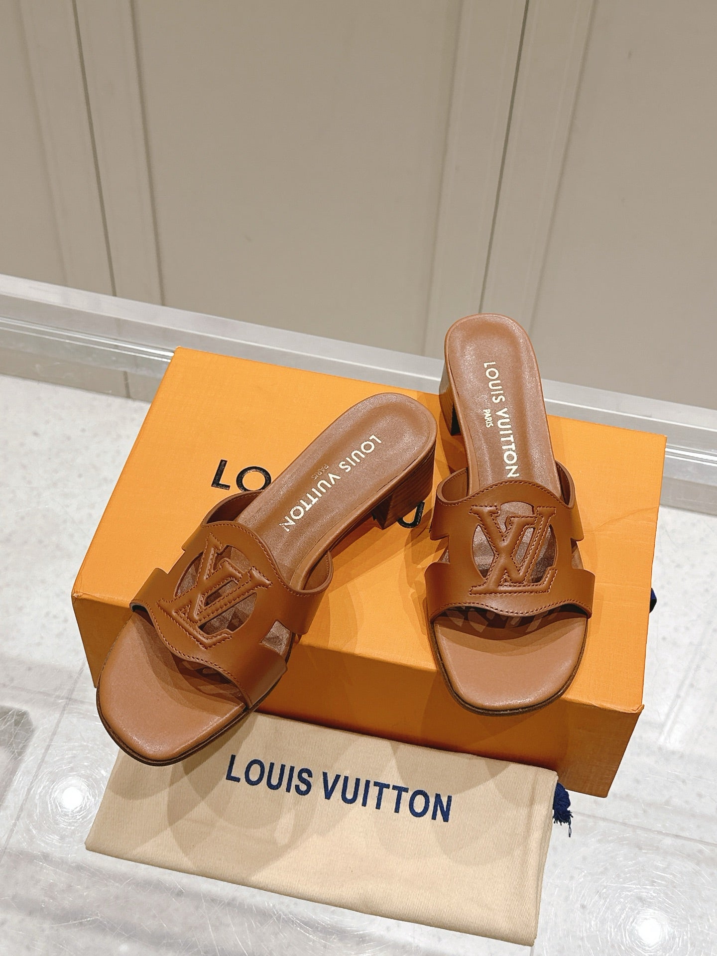 LuxluxHouse Best Quality Women Shoes Louis Vuitton