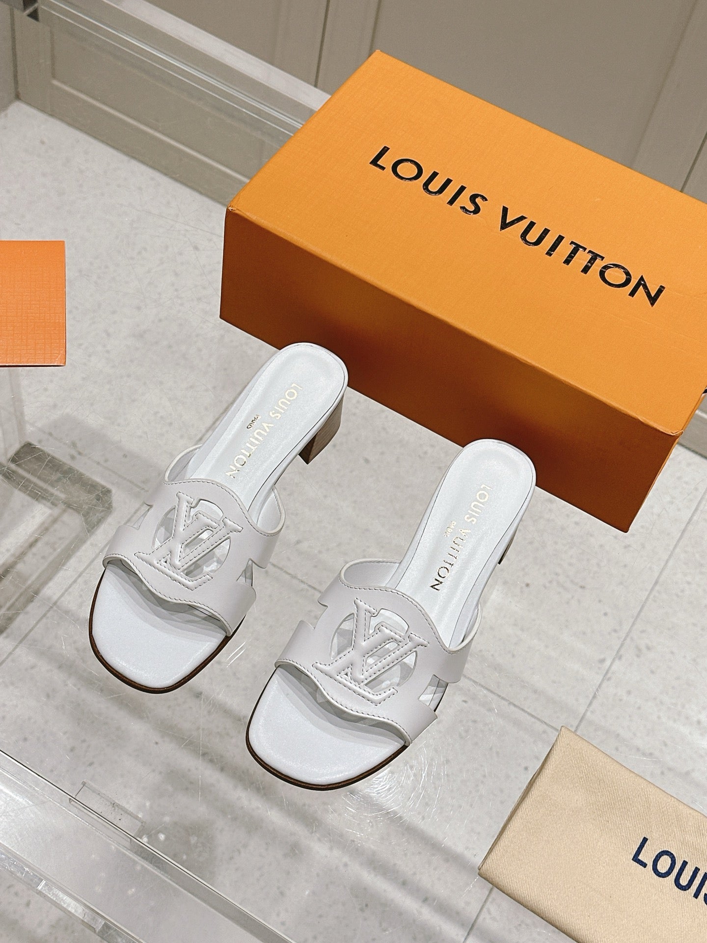 LuxluxHouse Best Quality Women Shoes Louis Vuitton