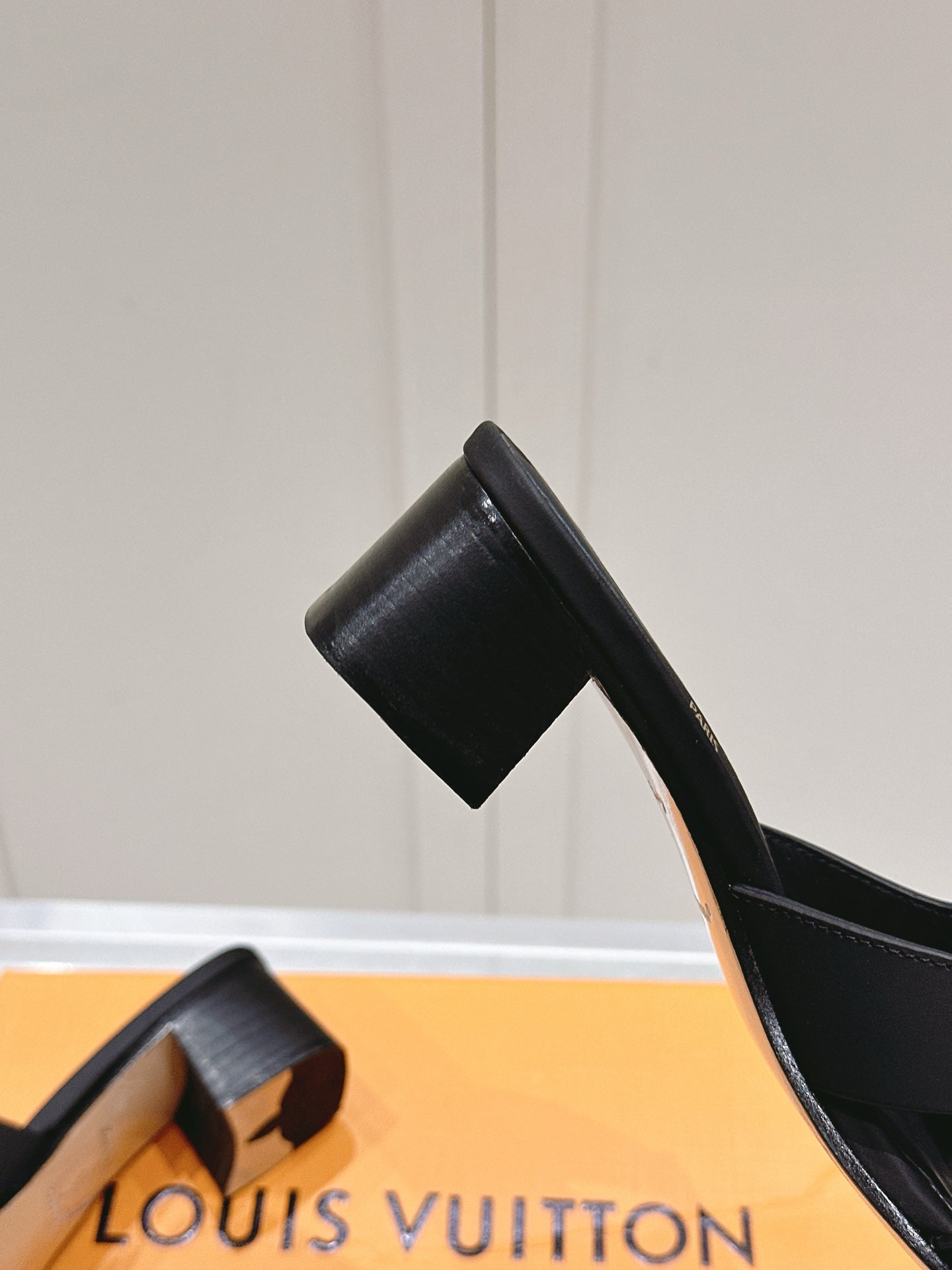LuxluxHouse Best Quality Women Shoes Louis Vuitton