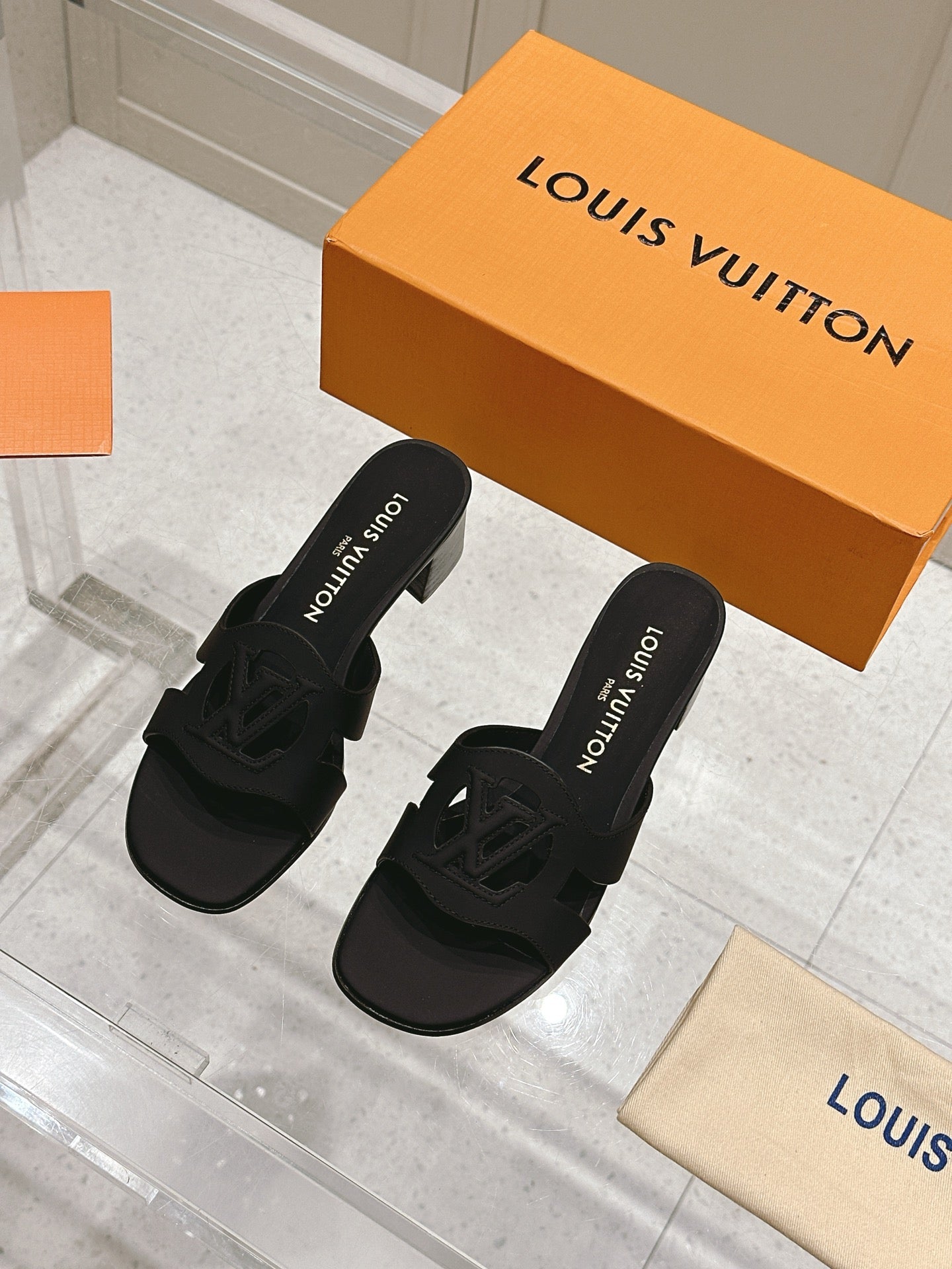 LuxluxHouse Best Quality Women Shoes Louis Vuitton