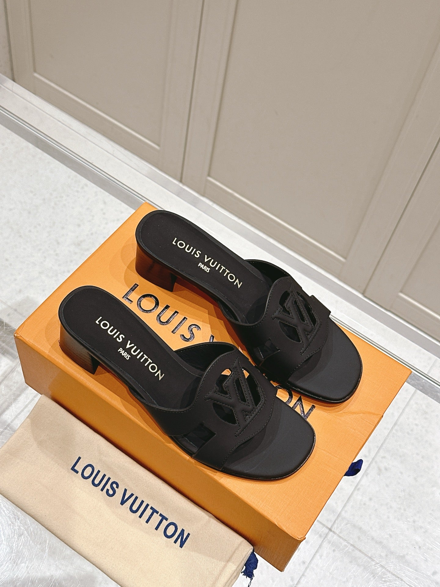LuxluxHouse Best Quality Women Shoes Louis Vuitton